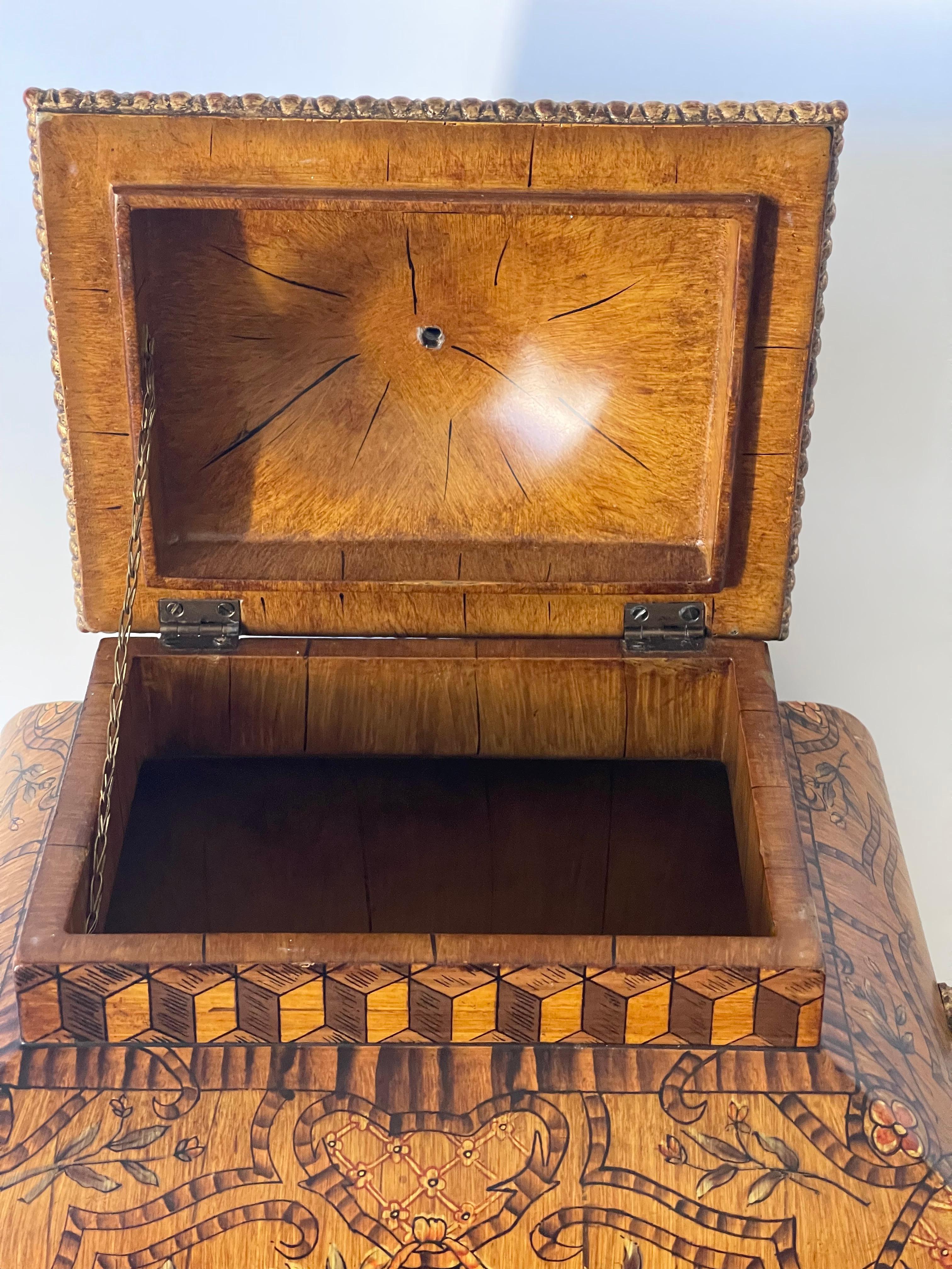 Caja de madera grande para el té de estilo renacimiento barroco en venta 1