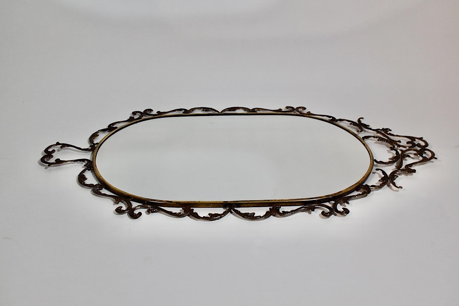Baroque Revival Style Vintage Oval Wall Mirror Brass 1960s Italy In Good Condition For Sale In Vienna, AT