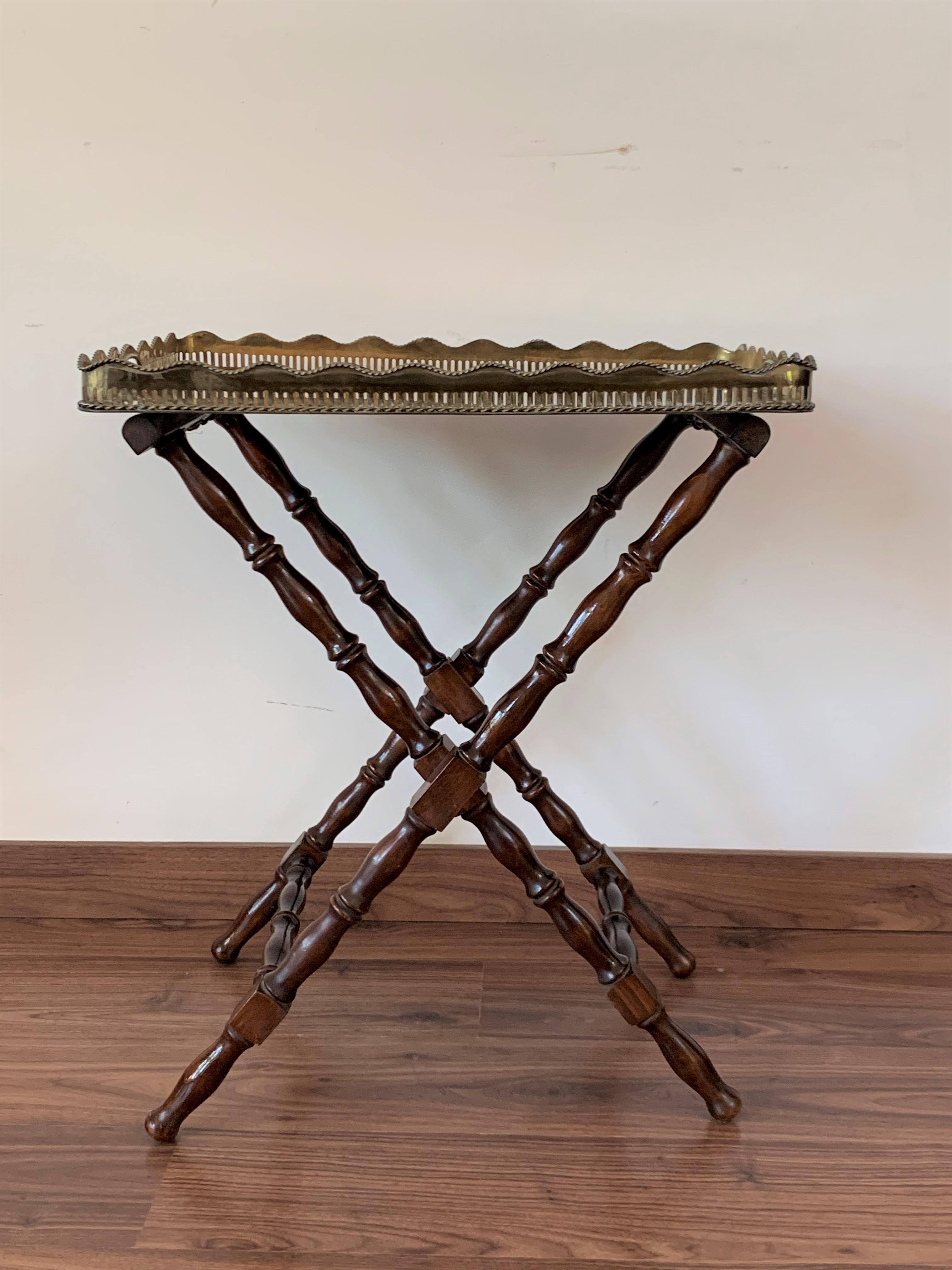 Beautiful Baroque Revival table with removable tray from France, early 19th century, circa 1930-1940. Made of solid walnut this artfully hand carved piece shows great designed legs and comes with a nice highlight - a removable tray tabletop in