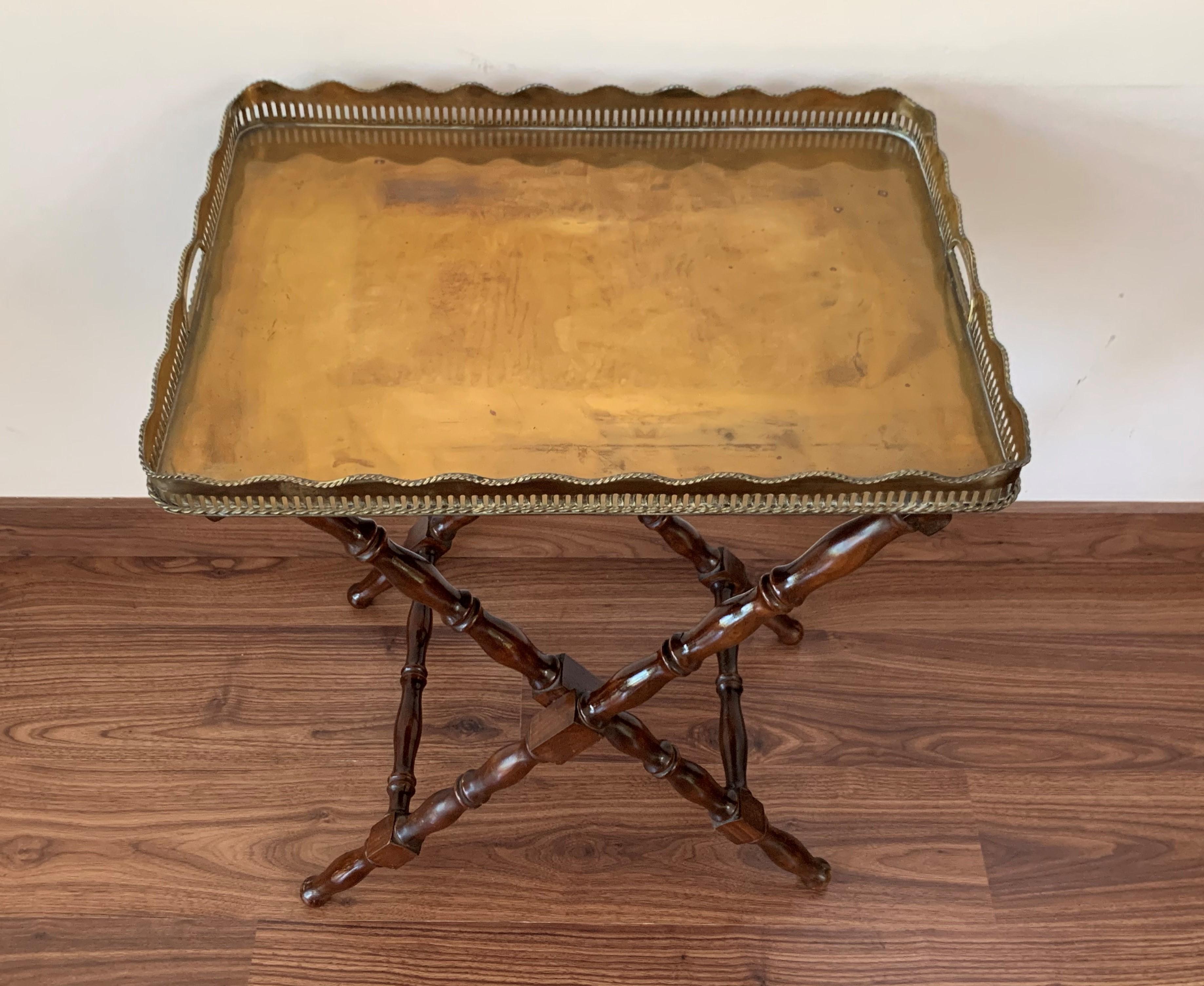 Baroque Revival Table with Removable Brass Tray, France, circa 1940 4
