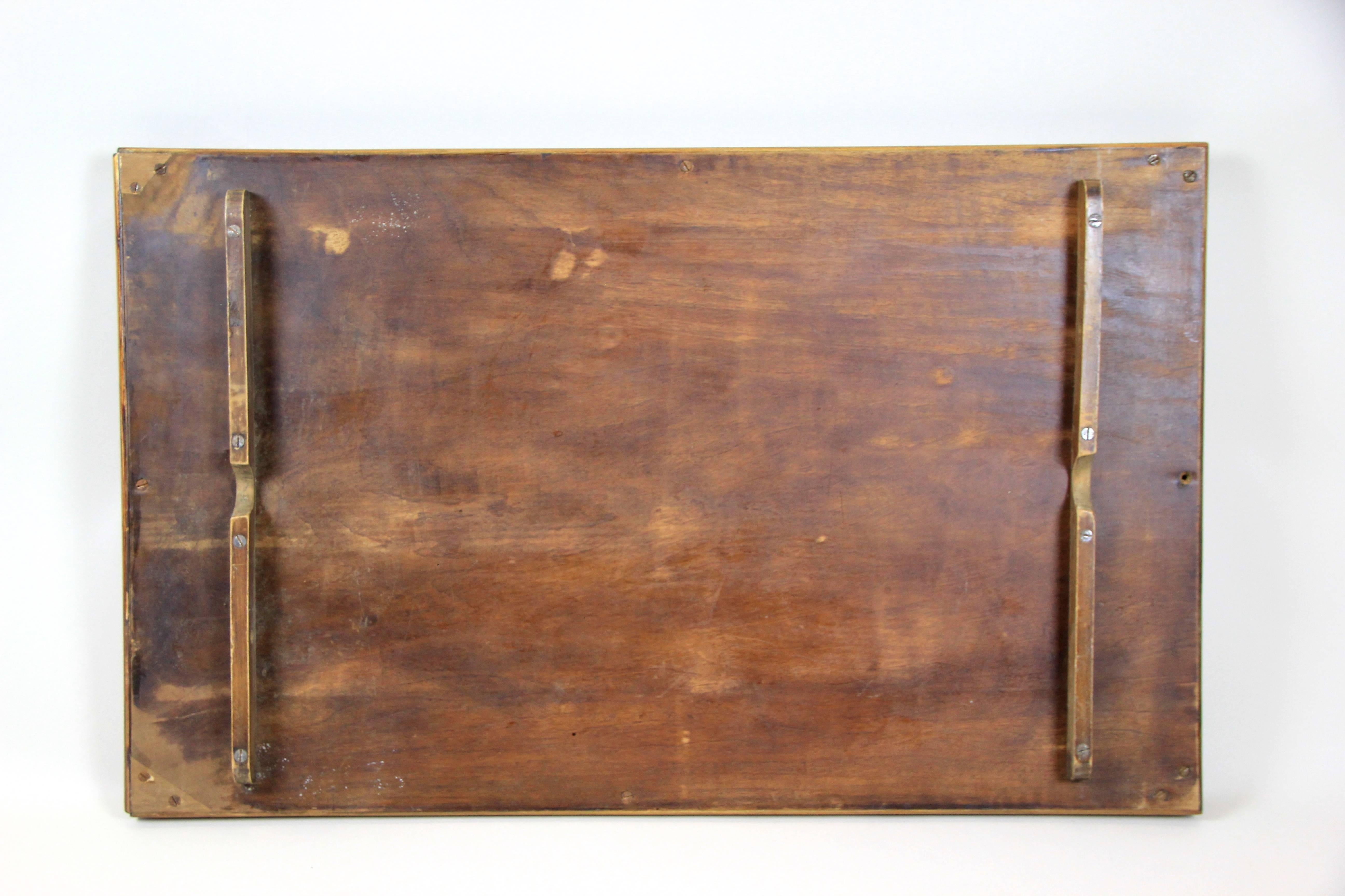 Barock-Revival-Tisch mit abnehmbarem Tablett Nussholz:: Österreich:: um 1870 im Angebot 2