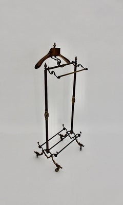 Baroque Revival Vintage Brass Walnut Valet Coat Rack circa 1890 United Kingdom