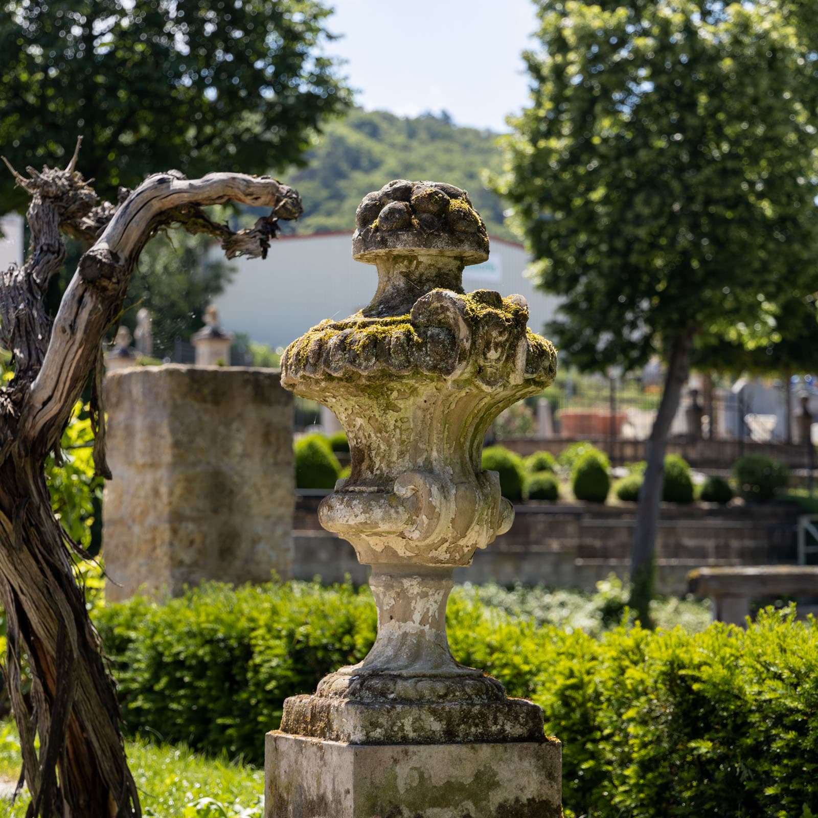 Allemand Urne de jardin baroque en grès, vers 1770 en vente
