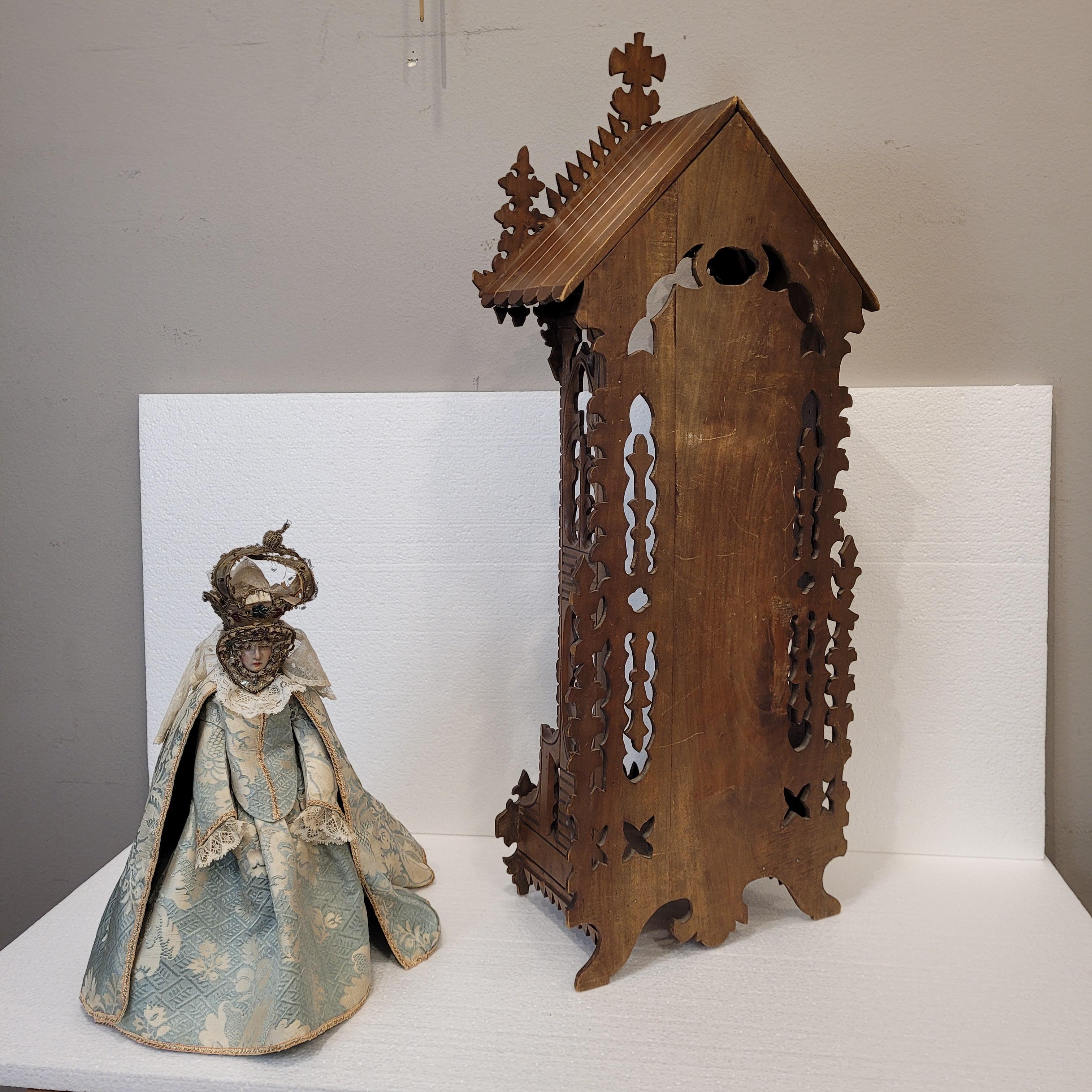 Sculpture baroque Image habillée Vierge Marie couronnée, Vierge Reine Spain en vente 2