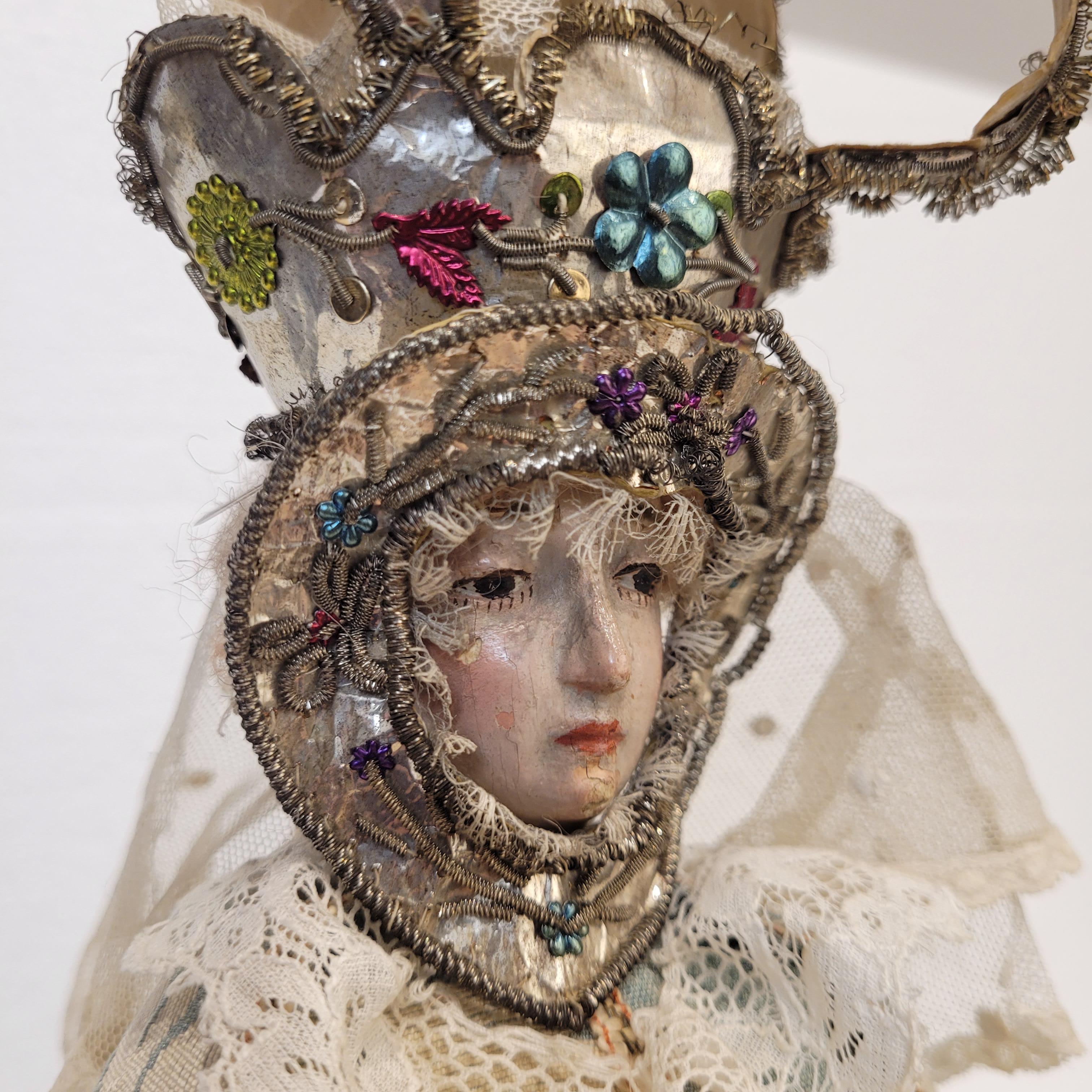 Sculpture baroque Image habillée Vierge Marie couronnée, Vierge Reine Spain en vente 6