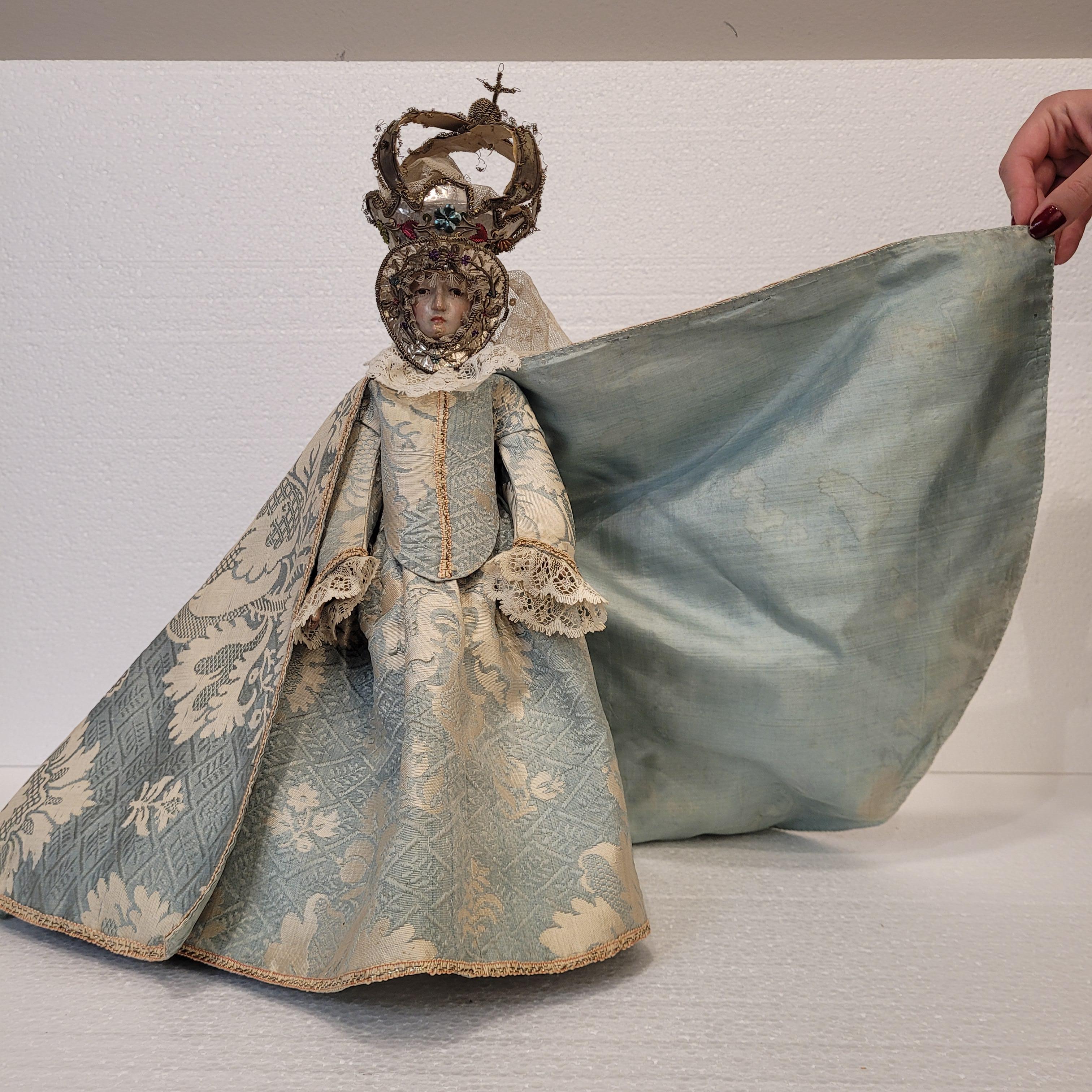 Sculpture baroque Image habillée Vierge Marie couronnée, Vierge Reine Spain en vente 12