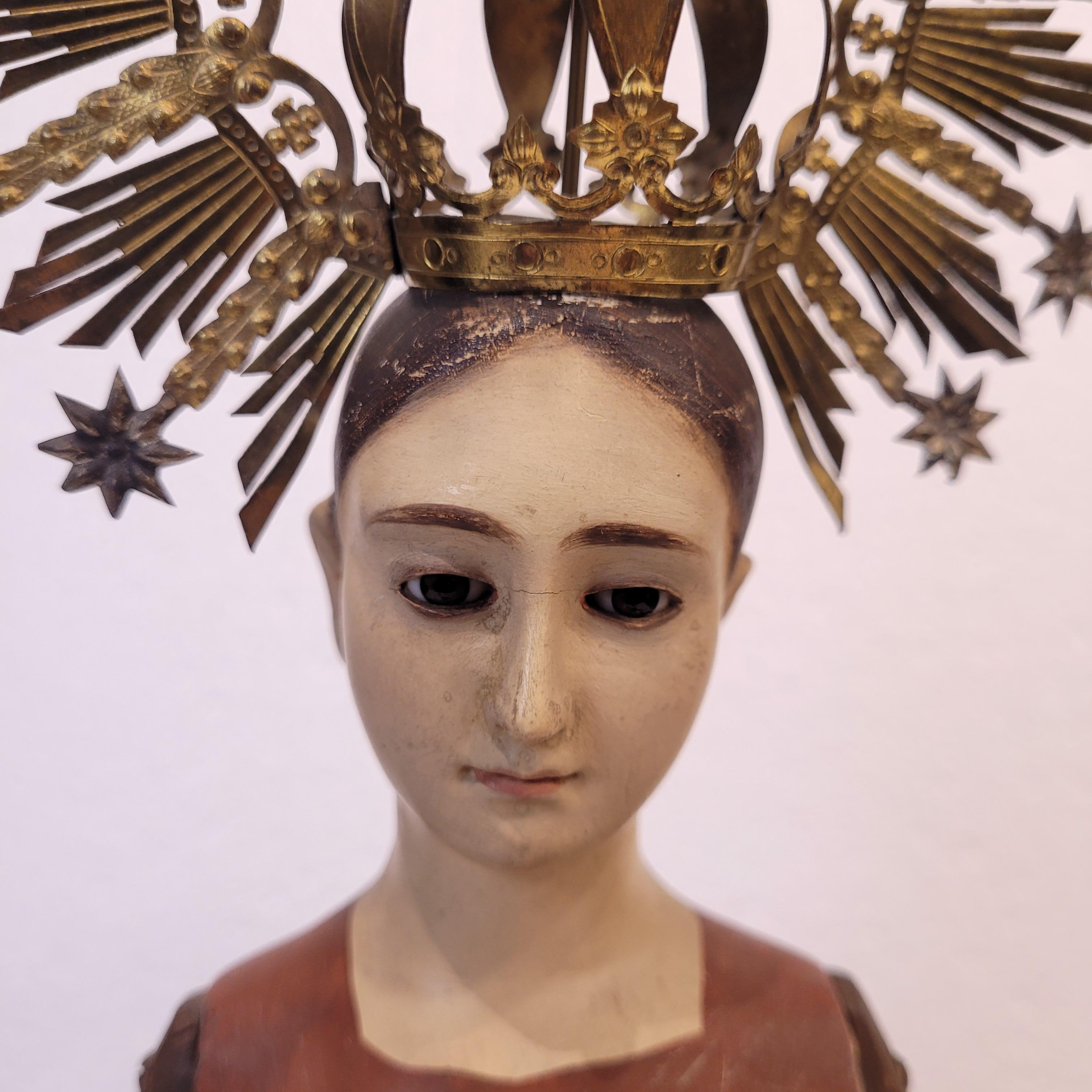 Sculpture baroque de la Vierge avec une couronne en bois, Espagne en vente 2