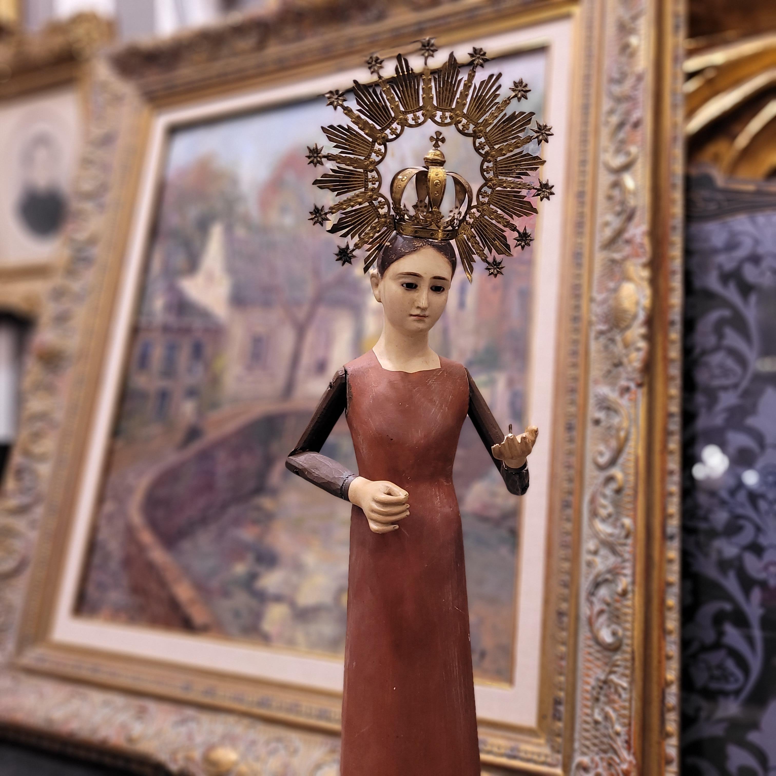 Sculpture baroque de la Vierge avec une couronne en bois, Espagne en vente 9