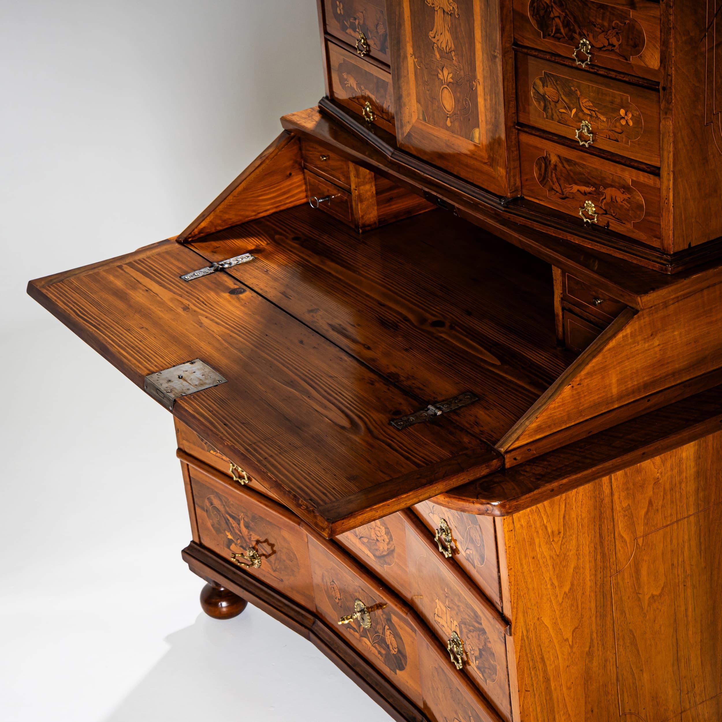 Inlay Baroque Secretary à Trois Corps in Walnut, Mid-18th Century For Sale