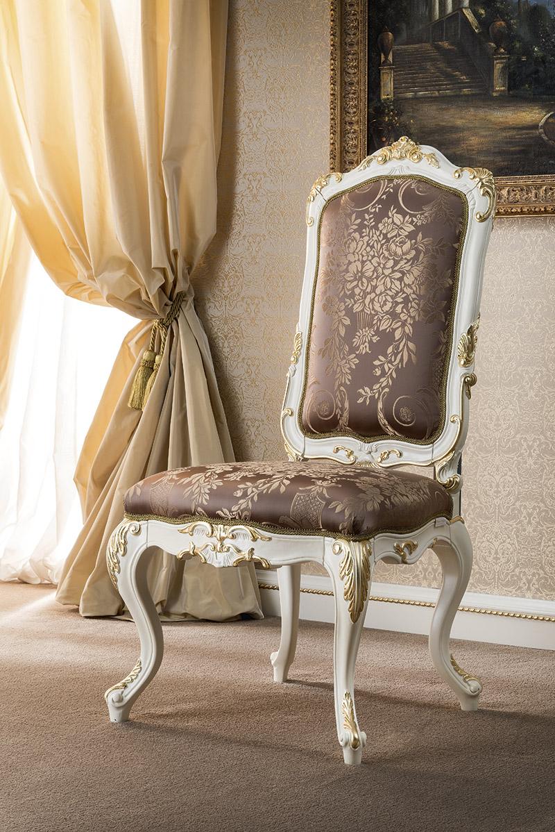 Hand-Crafted Baroque Side Chair in Ivory White Finish and Curved Legs by Modenese For Sale