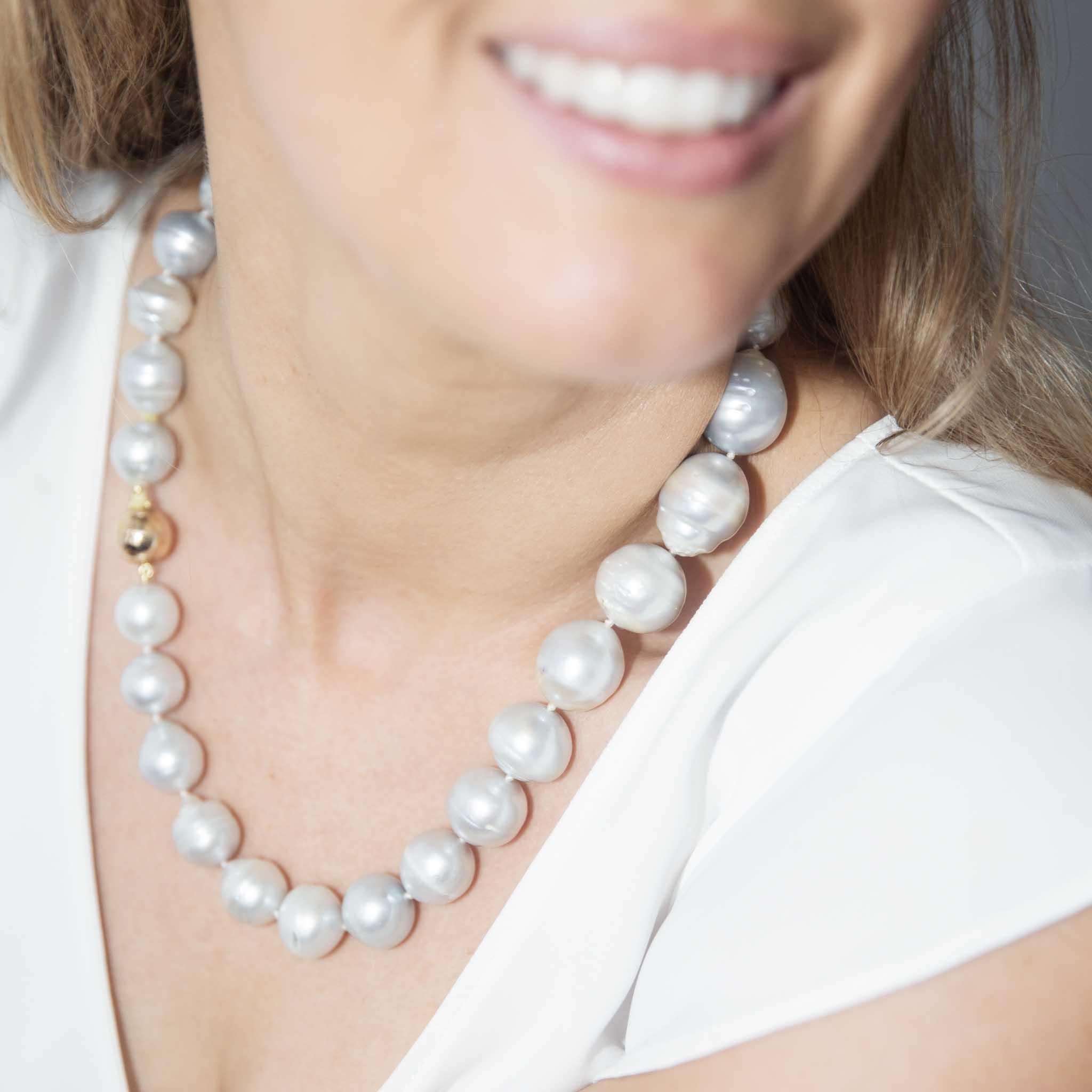 Baroque Silverish South Sea Pearl Strand Necklace & 9 Carat Yellow Gold Clasp 2