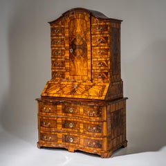 Baroque Slant-Front Secretary in Walnut, Mid-18th Century