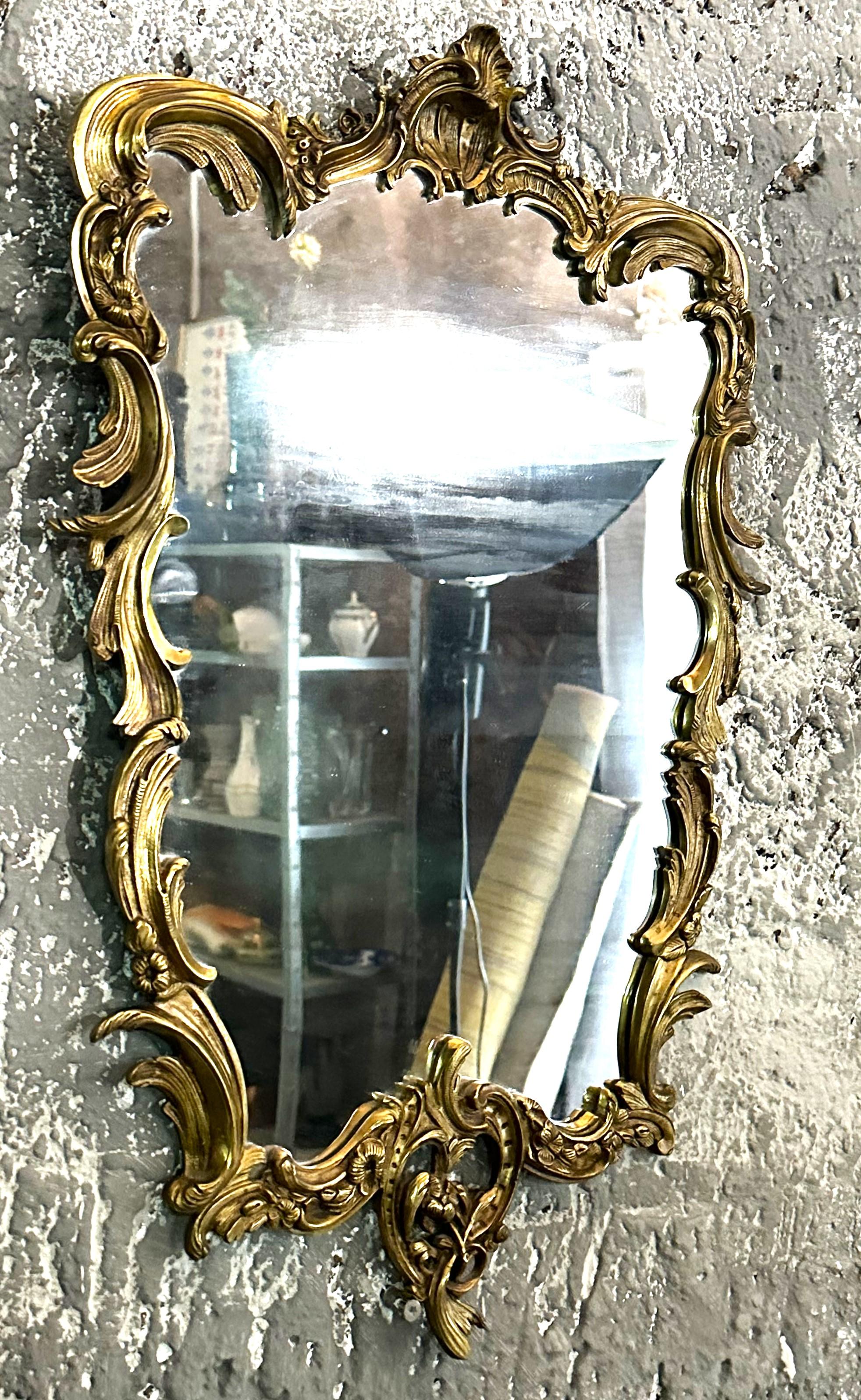 Miroir baroque en laiton massif de style Louis XV, France en vente 6