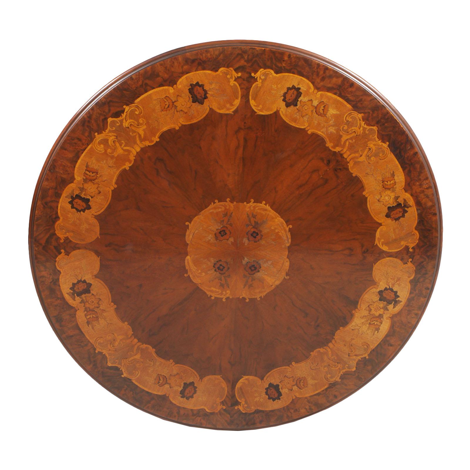 Runder Barocktisch Sorrento mit Intarsien aus Nussbaumholz, geschnitzt, gewachst poliert im Angebot 2