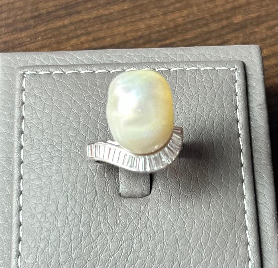 Tapered Baguette Baroque South Sea Pearl and Baguette cut diamond Ring set in Platinum For Sale