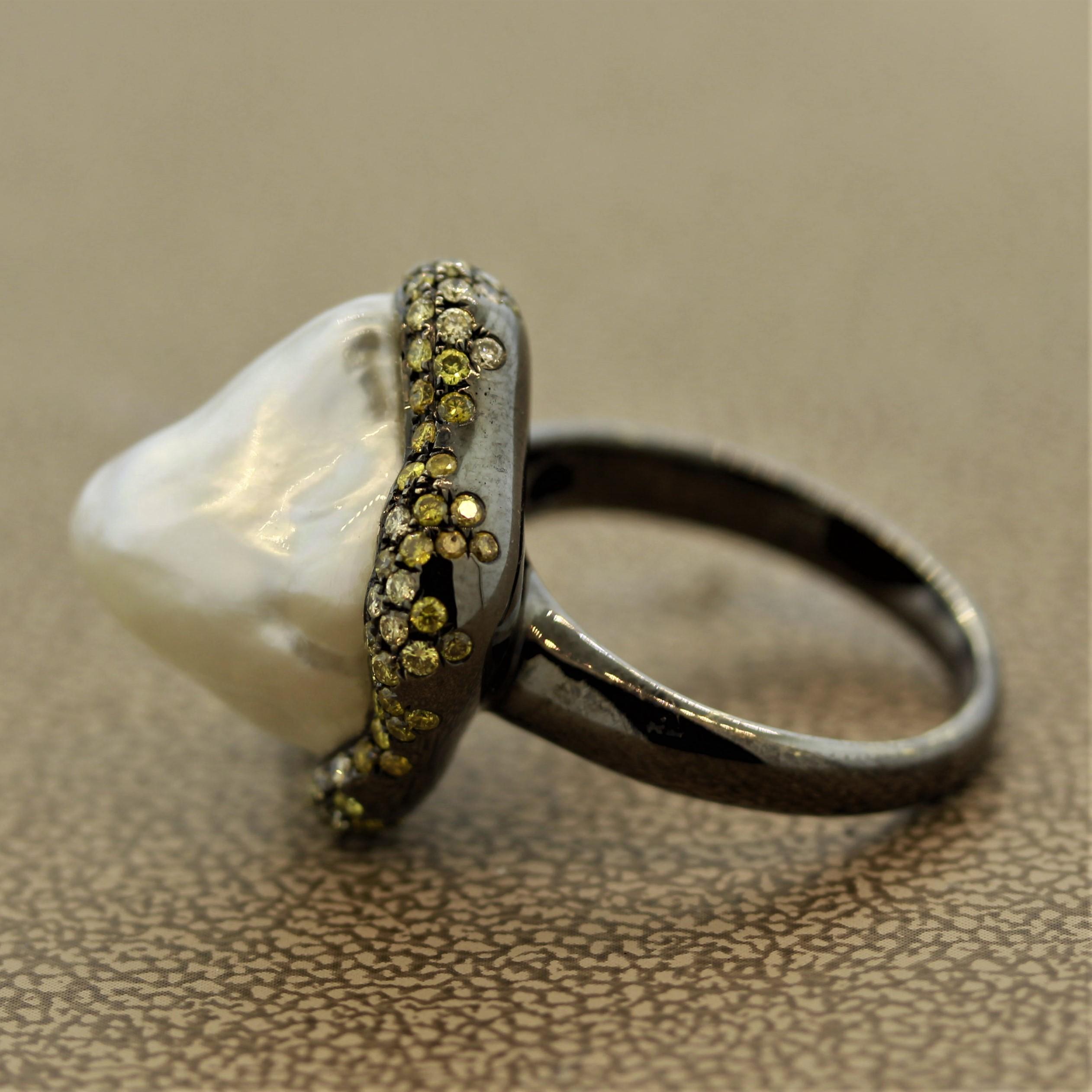 Round Cut Baroque South Sea Pearl Diamond Gold Ring For Sale