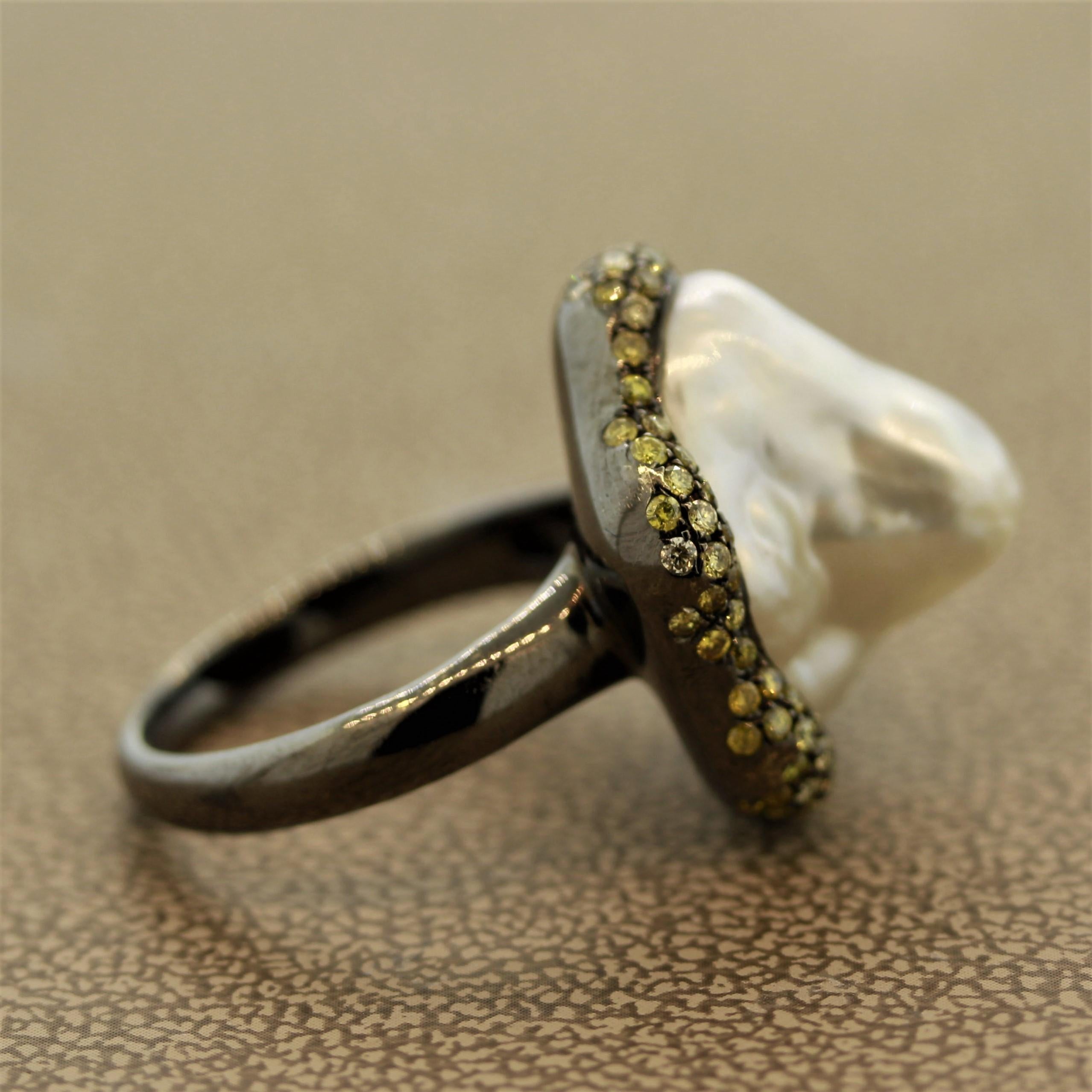 Women's Baroque South Sea Pearl Diamond Gold Ring For Sale