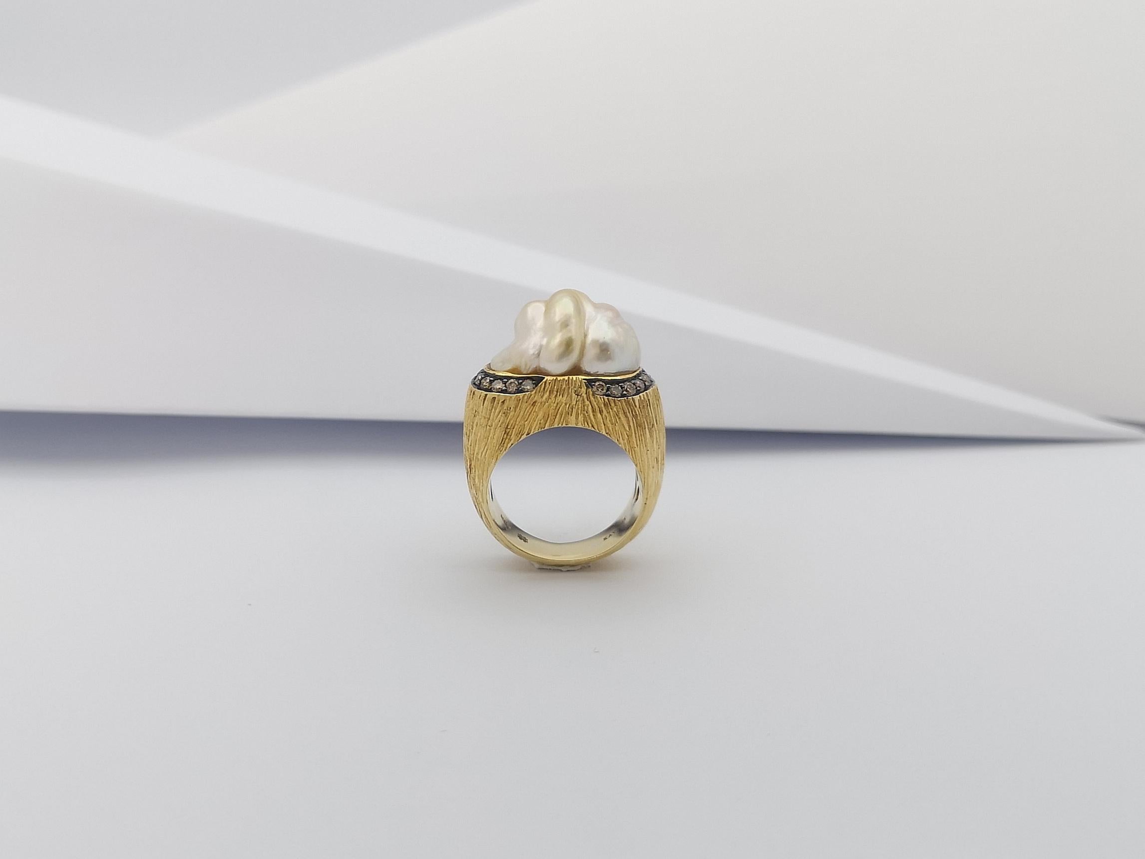 Baroque South Sea Pearl with Brown Diamond Ring Set in 18 Karat Gold Settings For Sale 6