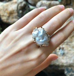 Baroque South Sea Pearl with Diamond Ring Set in 18 Karat Gold Settings