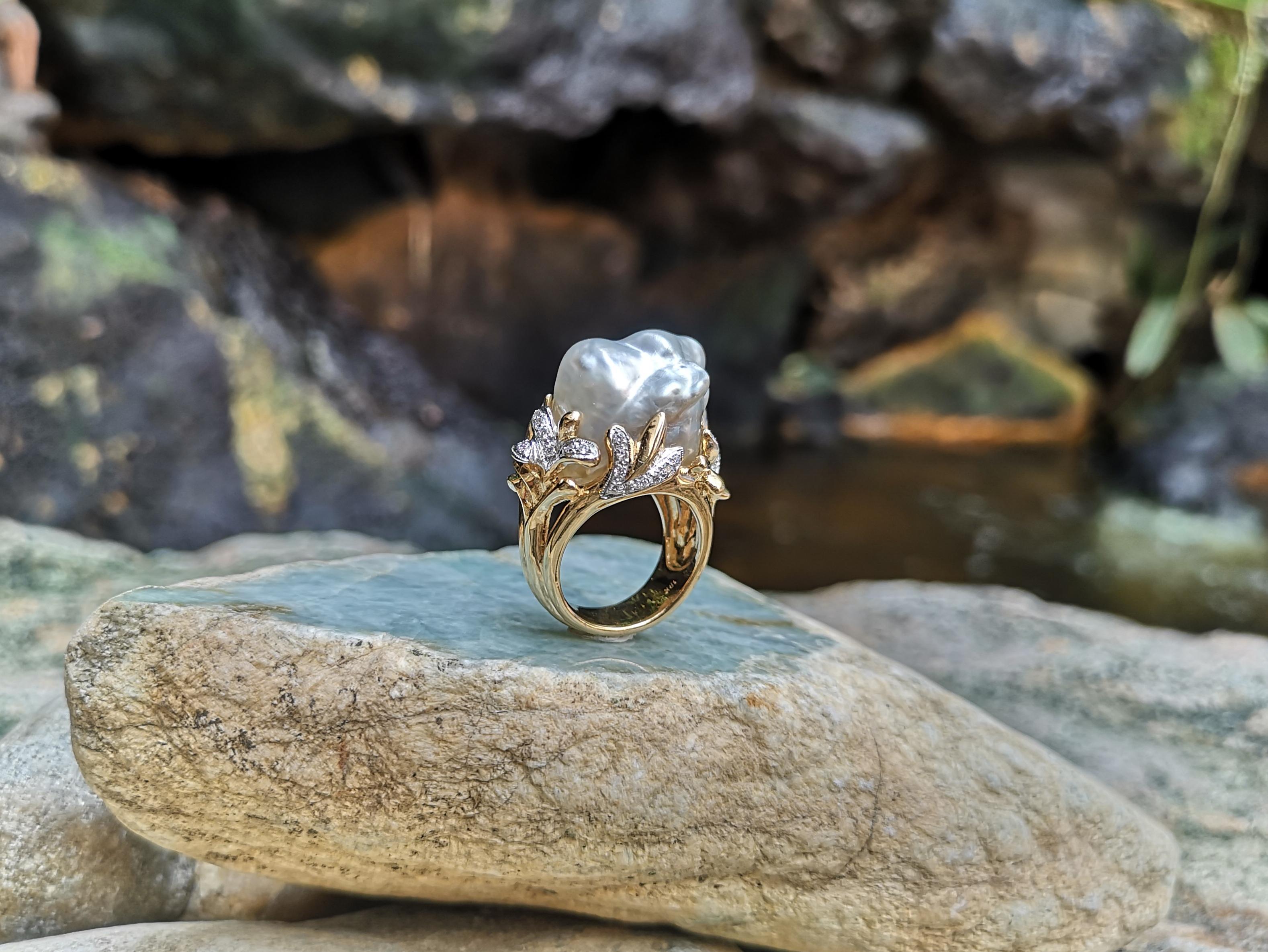 Women's Baroque South Sea Pearl with Diamond Ring Set in 18 Karat Gold Settings For Sale
