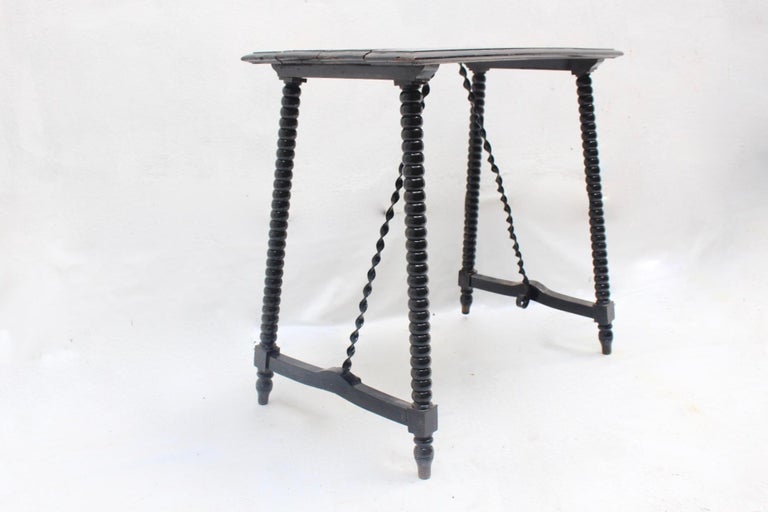 Baroque Spanish Table with Turned Legs and Iron Stretches, 19th Century For Sale 8