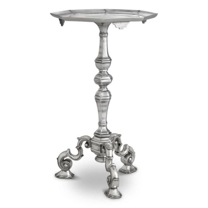 This antique silver-plated side table is inspired by early 18th century Baroque-style furniture. The table features a richly modeled stem and ornate base, echoing English and French aristocratic interiors.

 Inspired by baroque silver stands