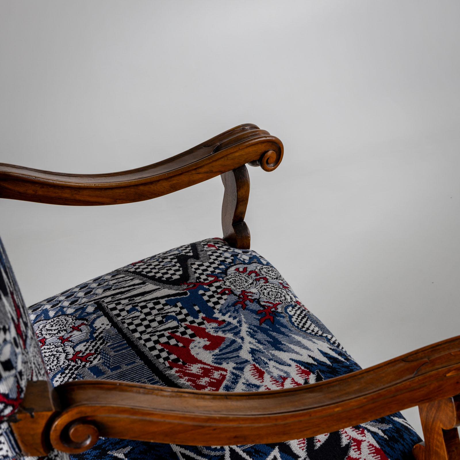 Baroque-style Armchair with modern Upholstery, Italy, mid 18th Century For Sale 1