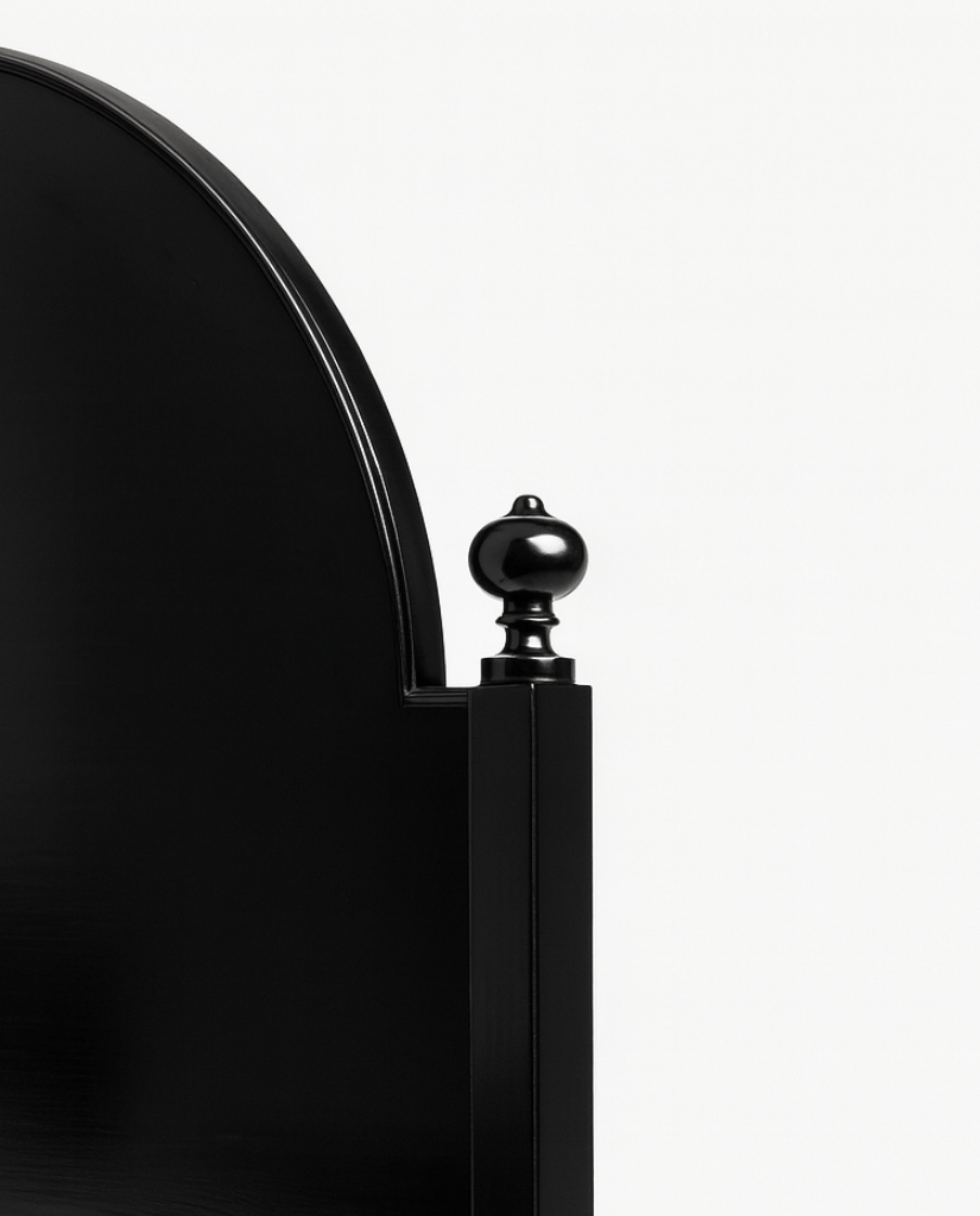 Portugais Lit en noyer laqué noir de style baroque, fin du 19e siècle en vente