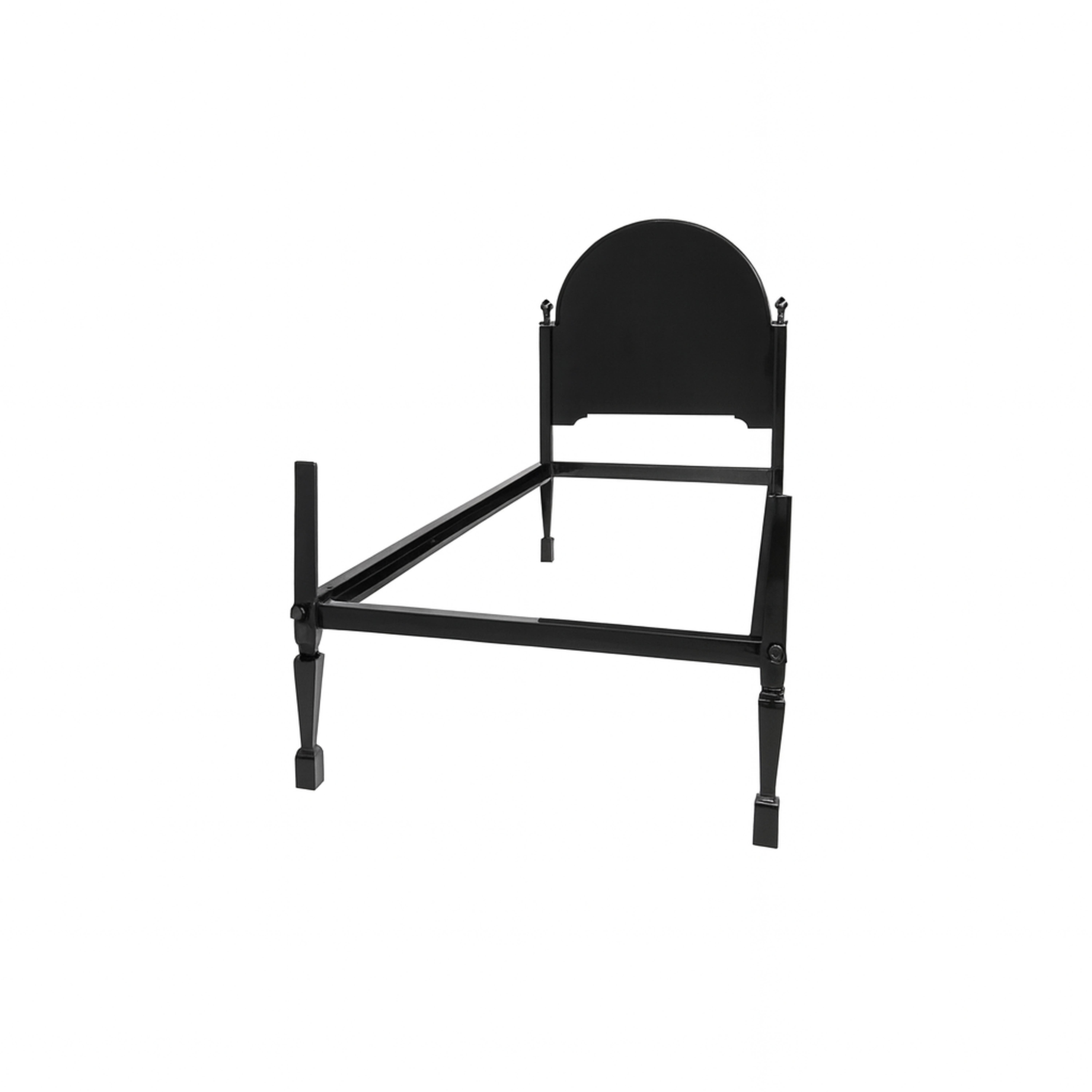 Lit en noyer laqué noir de style baroque, fin du 19e siècle Bon état - En vente à Lisbon, PT