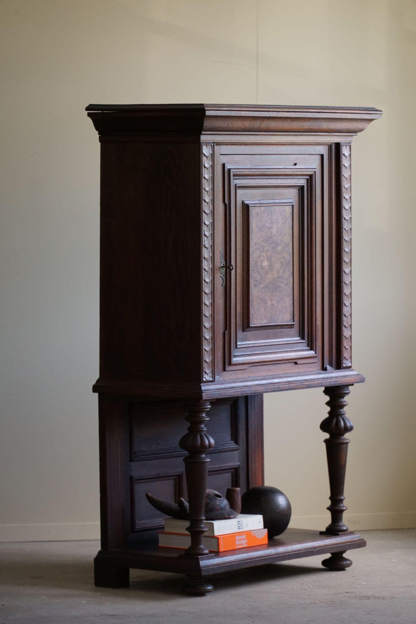 XX secolo Mobile in stile barocco in Oak e Betulla, realizzato da un ebanista danese, anni '20 in vendita