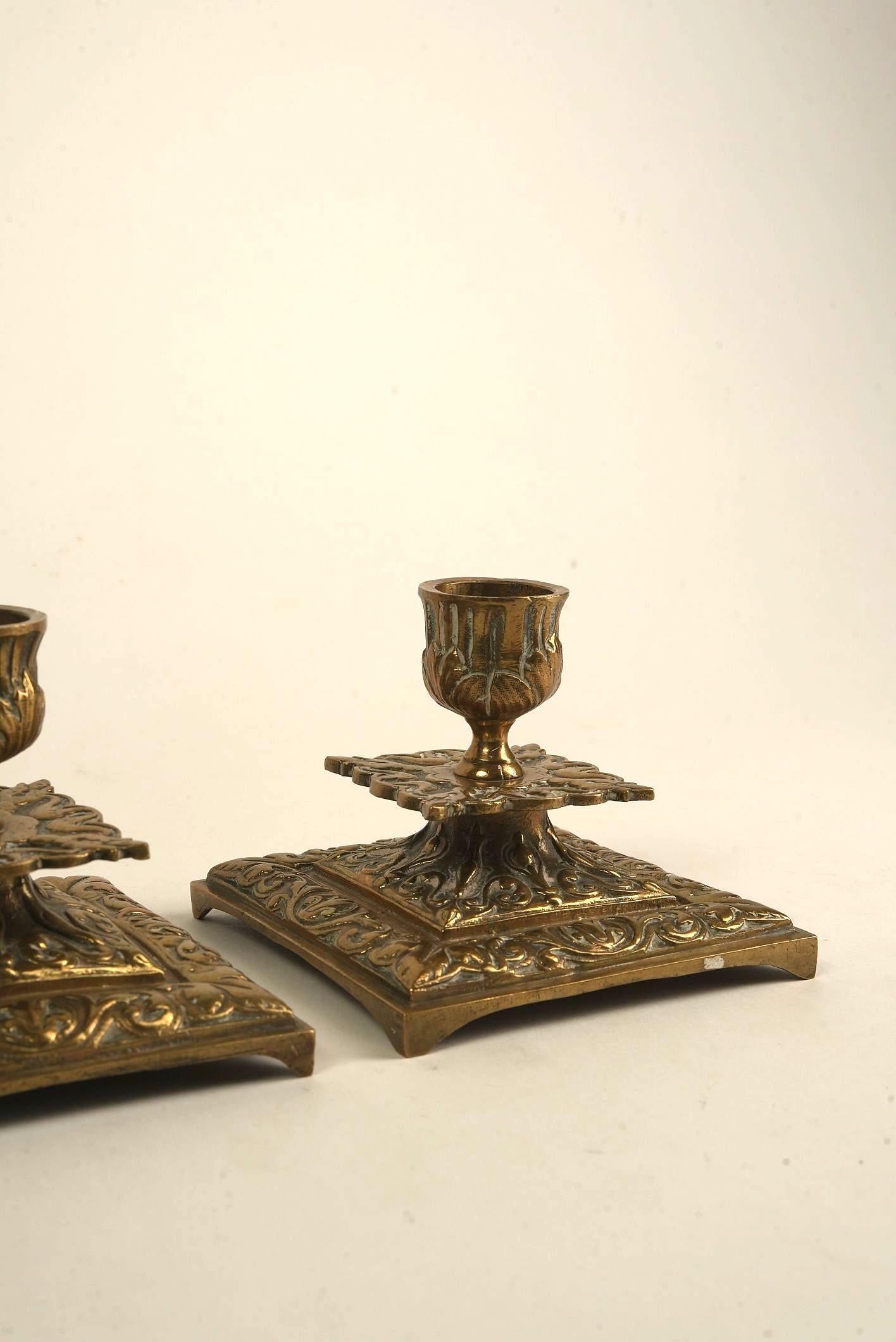 British Baroque-Style Candle Holders With Gilded Accents For Sale