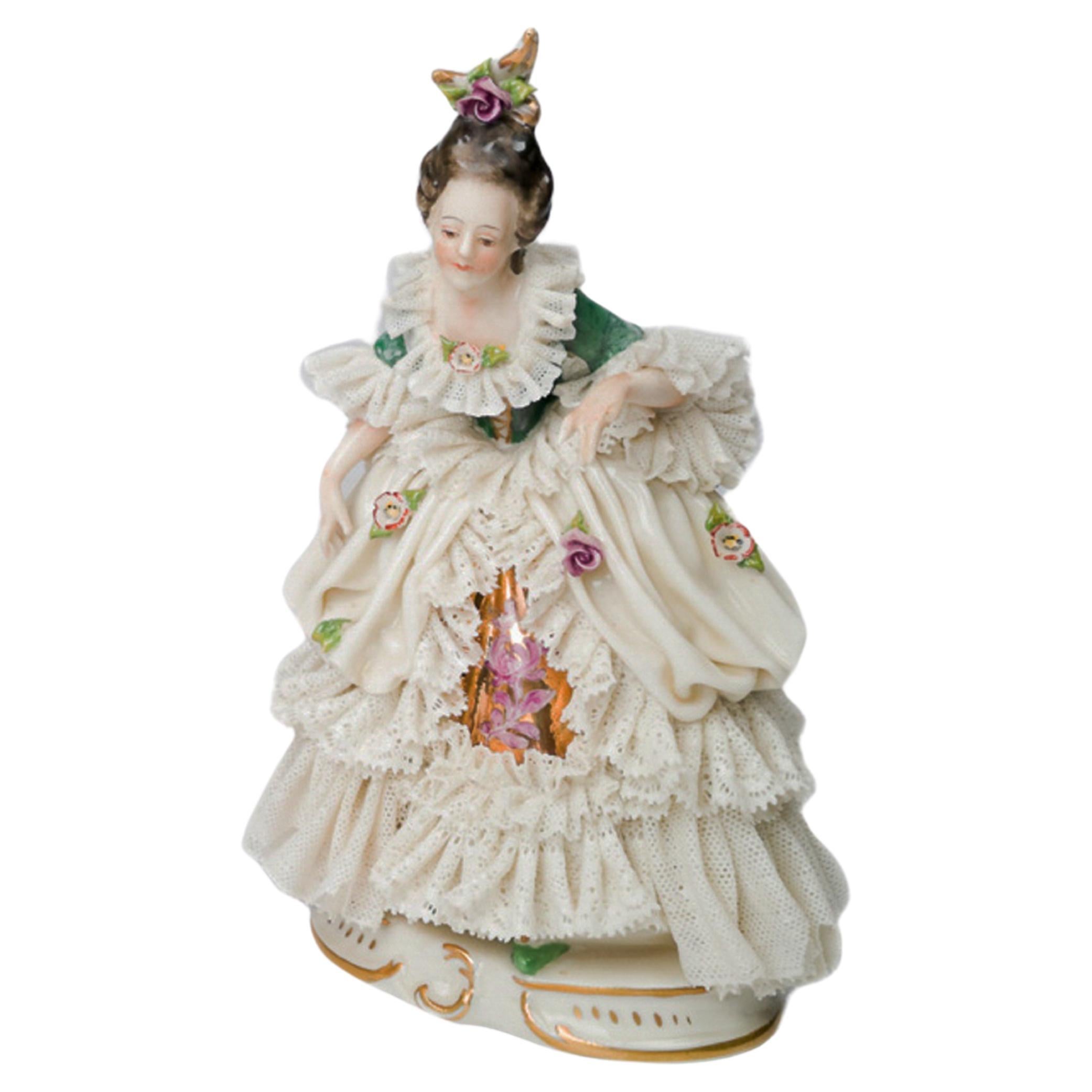 Baroque Style Capadimonte Porcelain Figure of Lady, 1900s For Sale