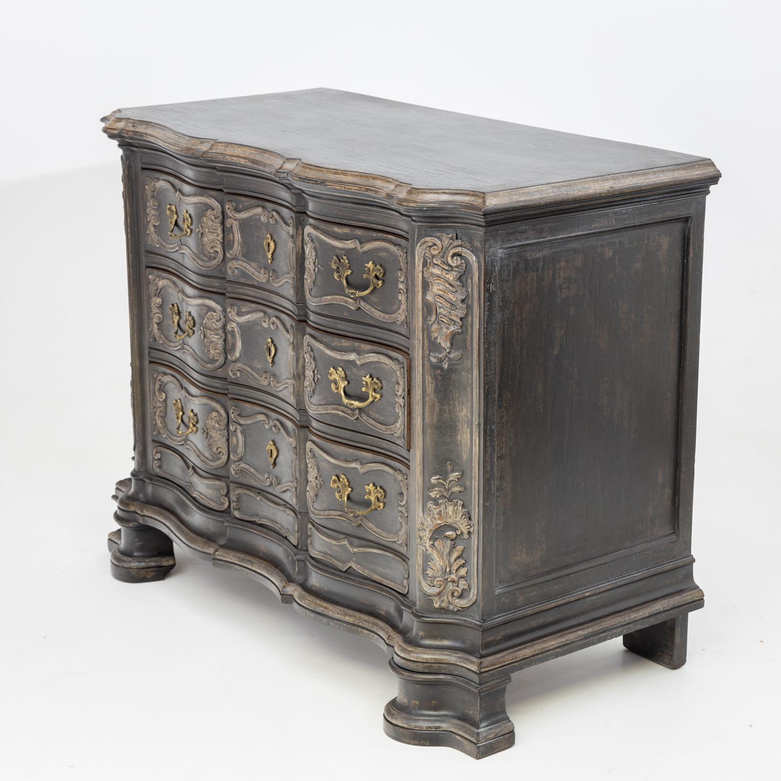 Wood Baroque-style Chest of Drawers in Anthracite Grey For Sale