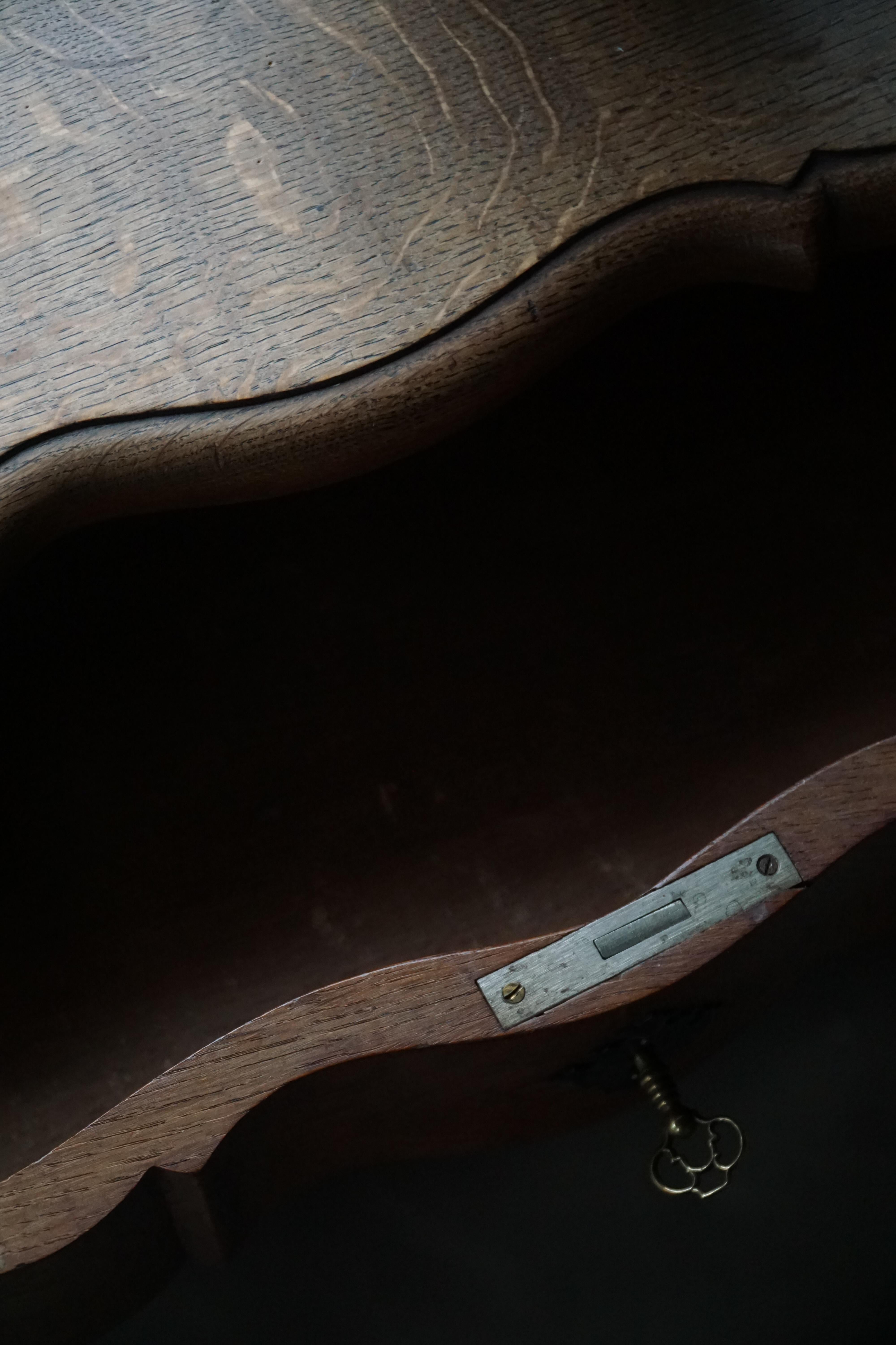 Baroque-Style Chest of Drawers in Oak, Danish Cabinetmaker, Early 20th Century in vendita 6