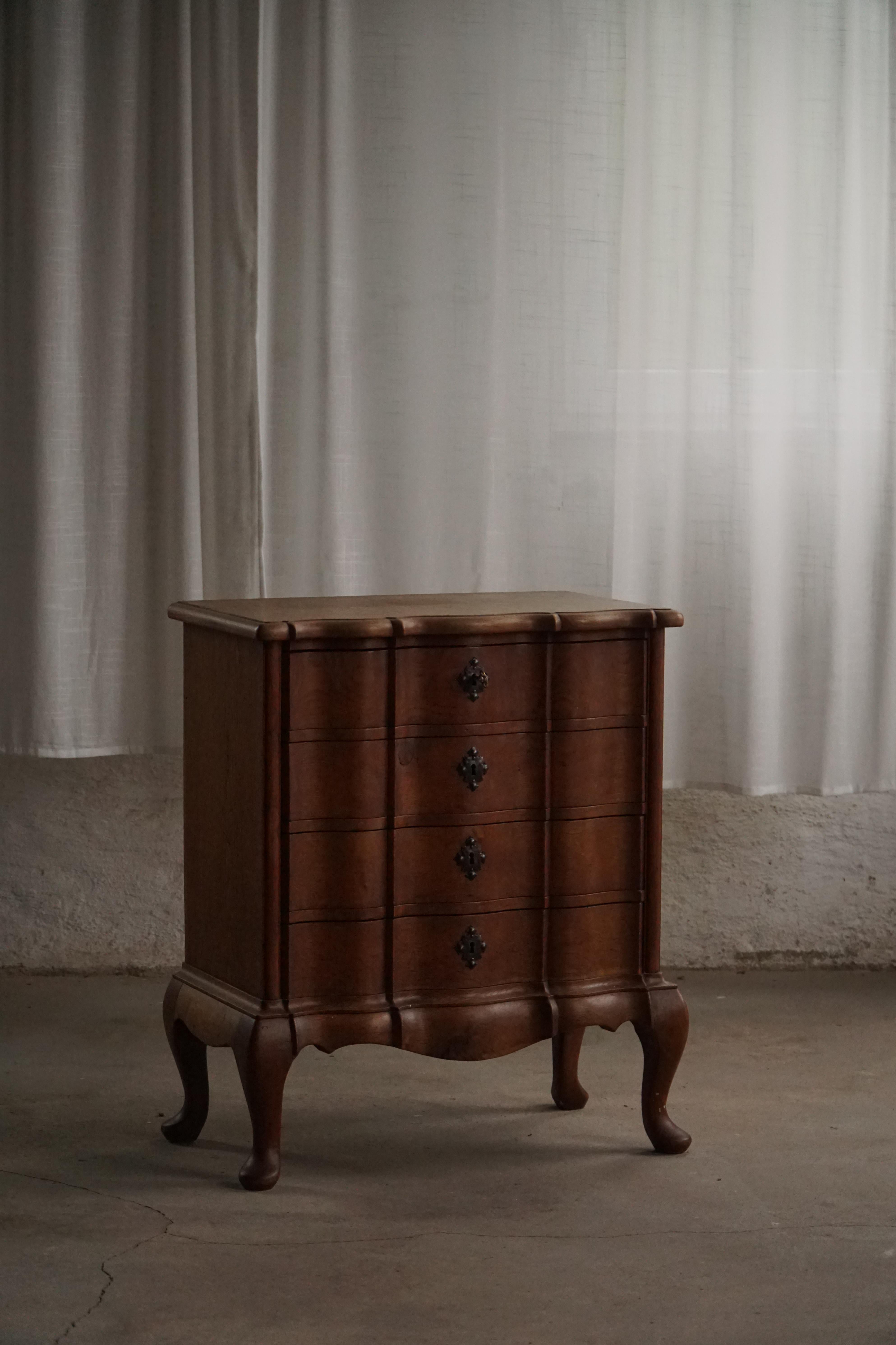 Baroque-Style Chest of Drawers in Oak, Danish Cabinetmaker, Early 20th Century in vendita 1
