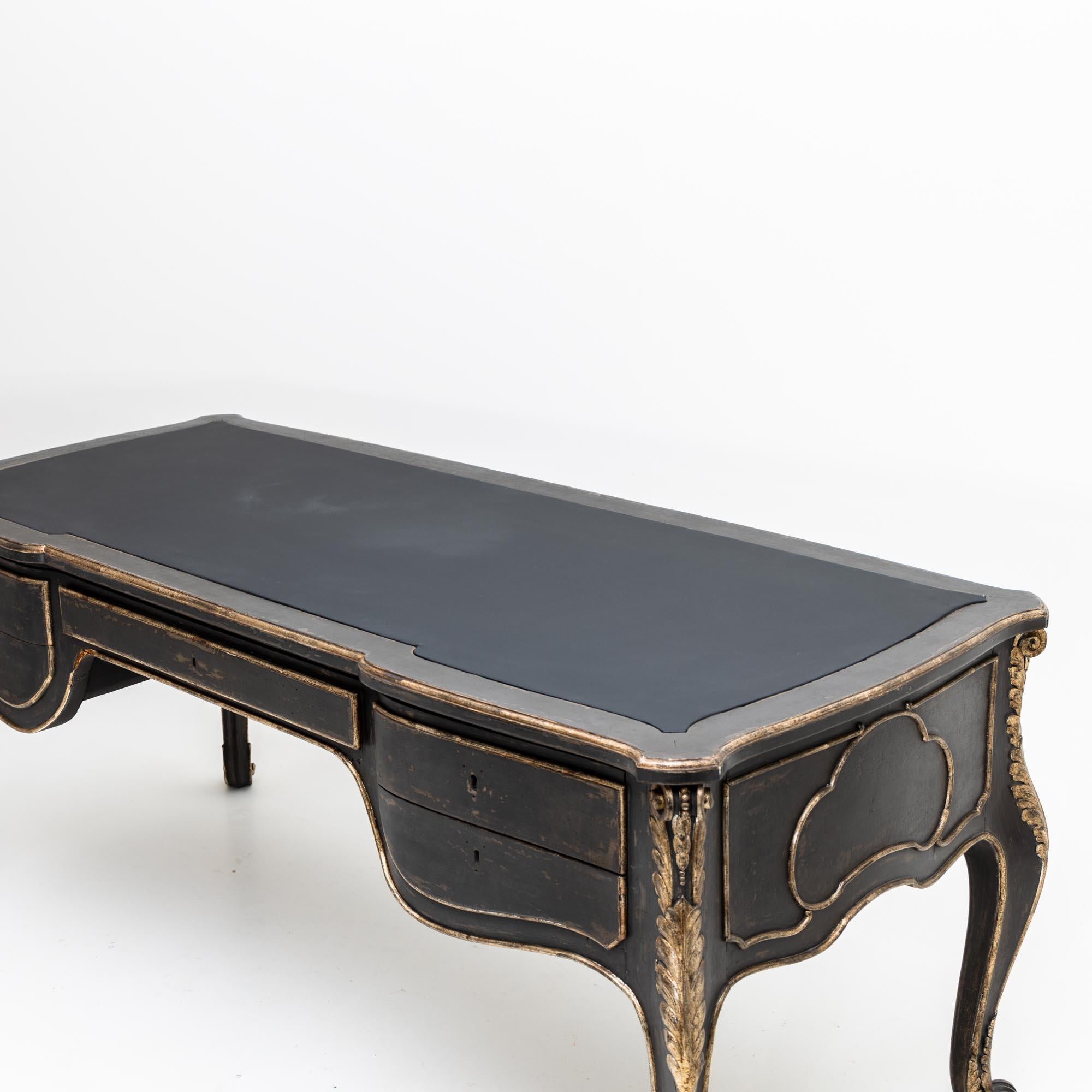 Baroque-Style Desk  5