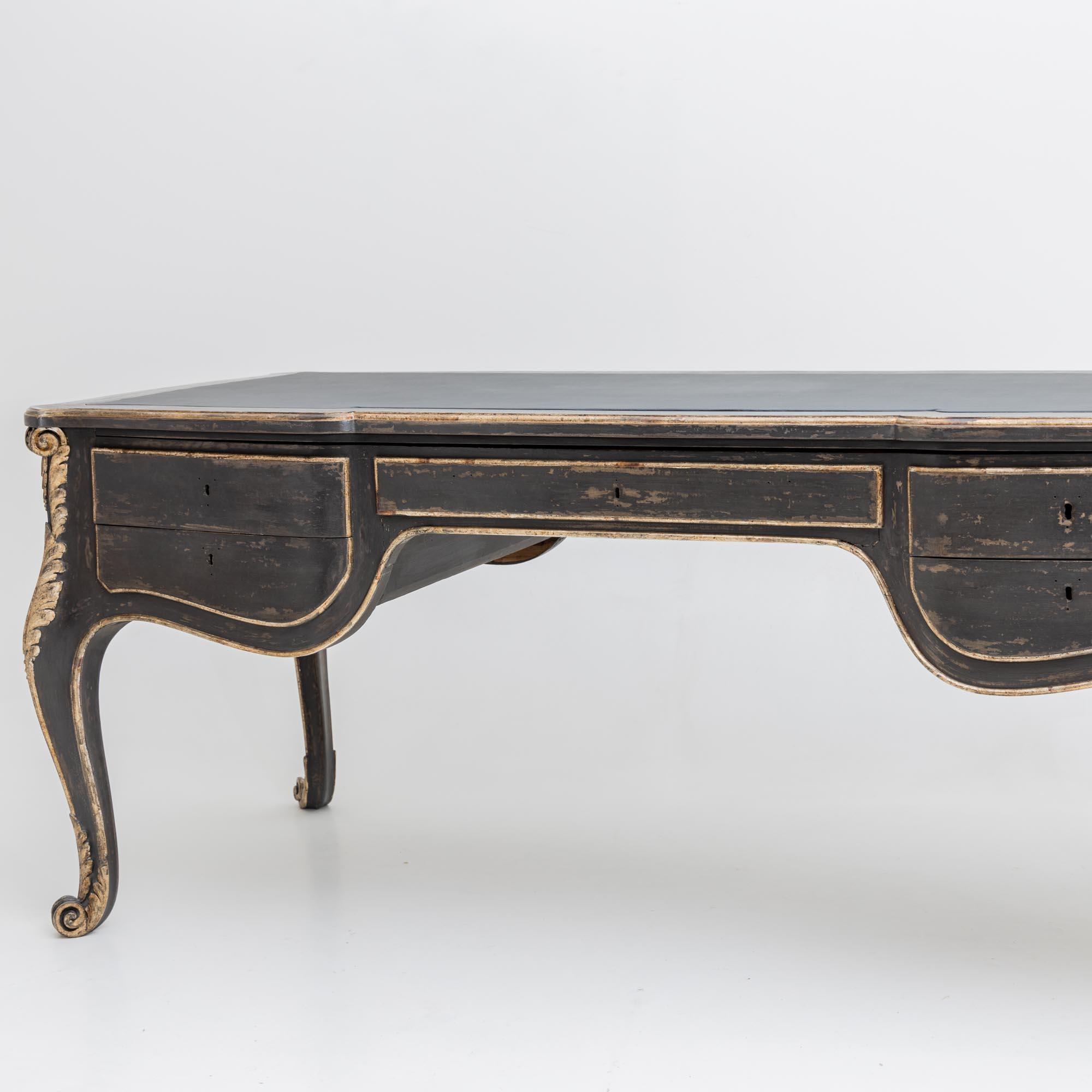 Baroque-Style Desk  2