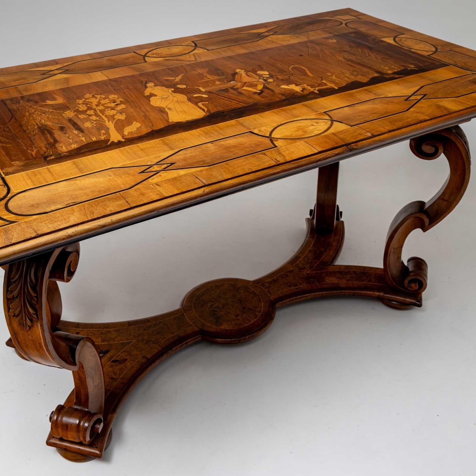 Baroque Table de salle à manger de style baroque avec scène de marqueterie, fin du 19e siècle en vente