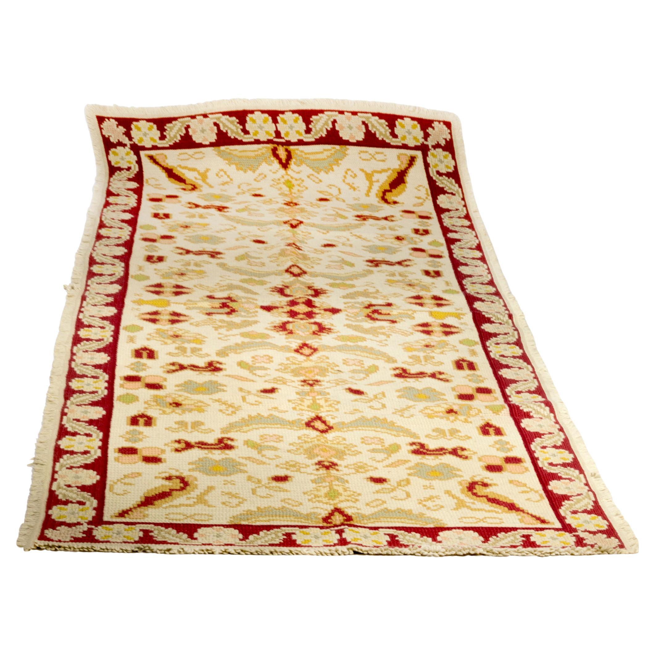 Baroque Style Embroidered Rug, 126 x 47.2 inches