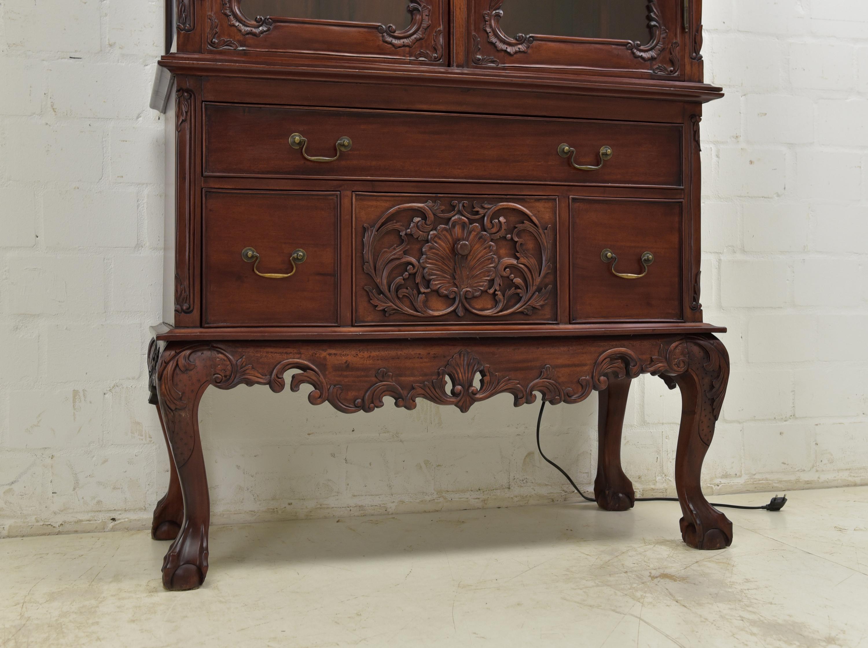 Baroque Style / English Style Display Cabinet Furniture in Mahogany, 1990 For Sale 5