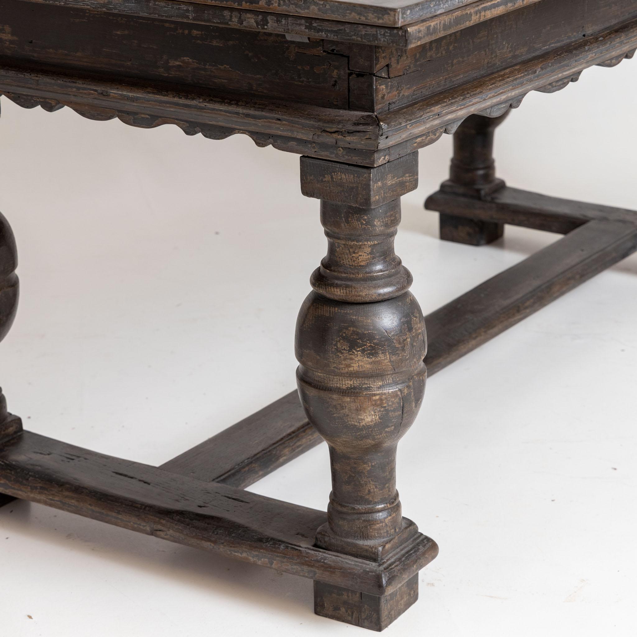 Baroque-Style Extension Table, 18th Century 1