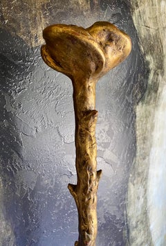 Escultura de pie con candelabro dorado de imitación de bois MAC de estilo barroco, Mar Co.