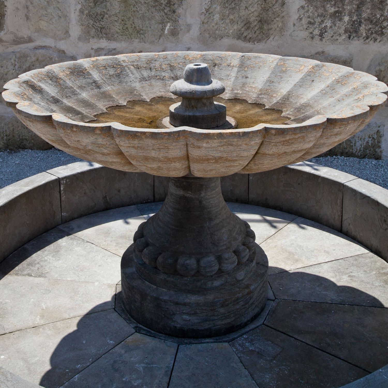Baroque Style Fountain, 21st Century In Excellent Condition In Greding, DE