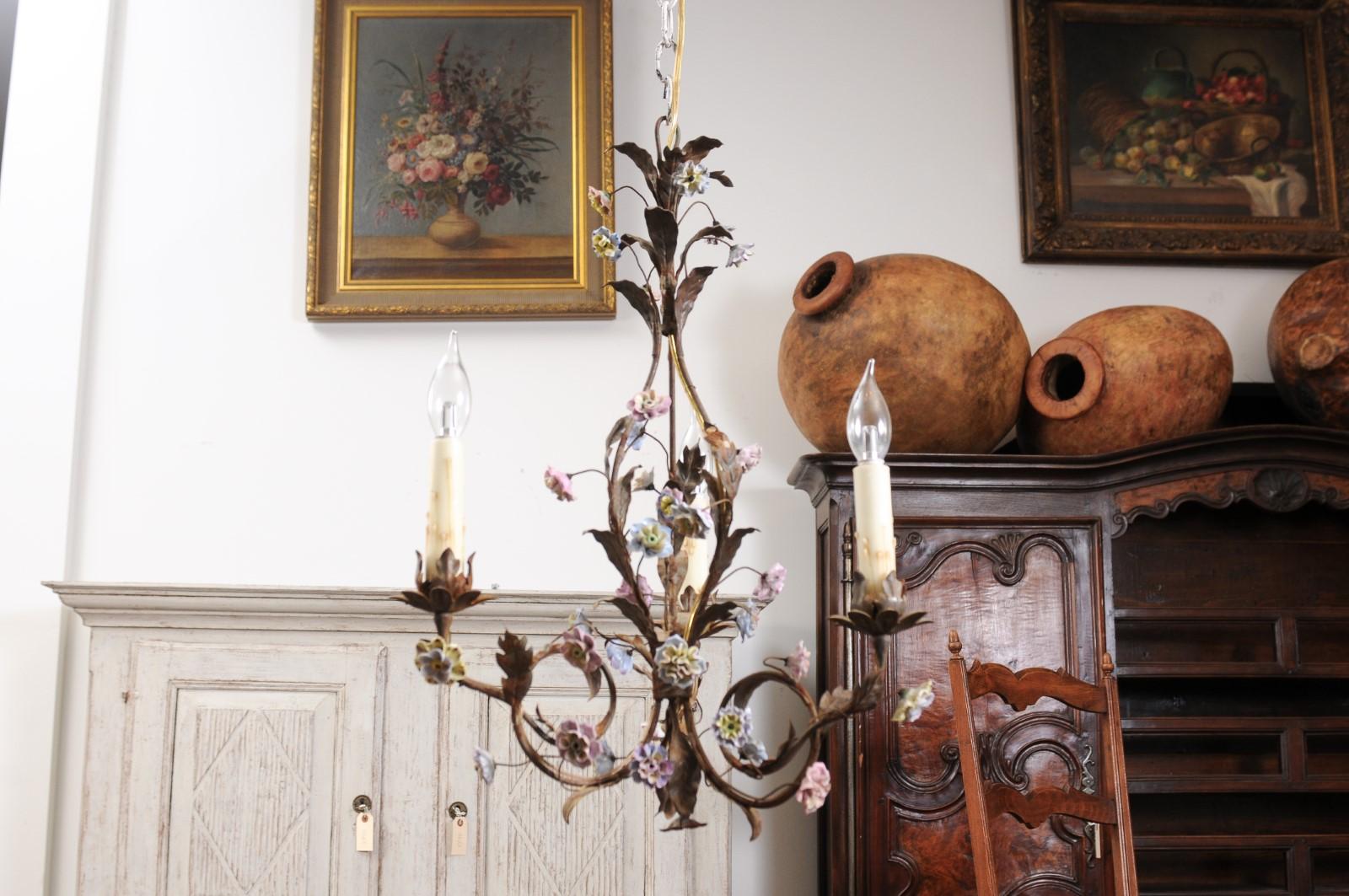 Baroque Style French Three-Light Porcelain Chandelier with Blue and Pink Flowers For Sale 1
