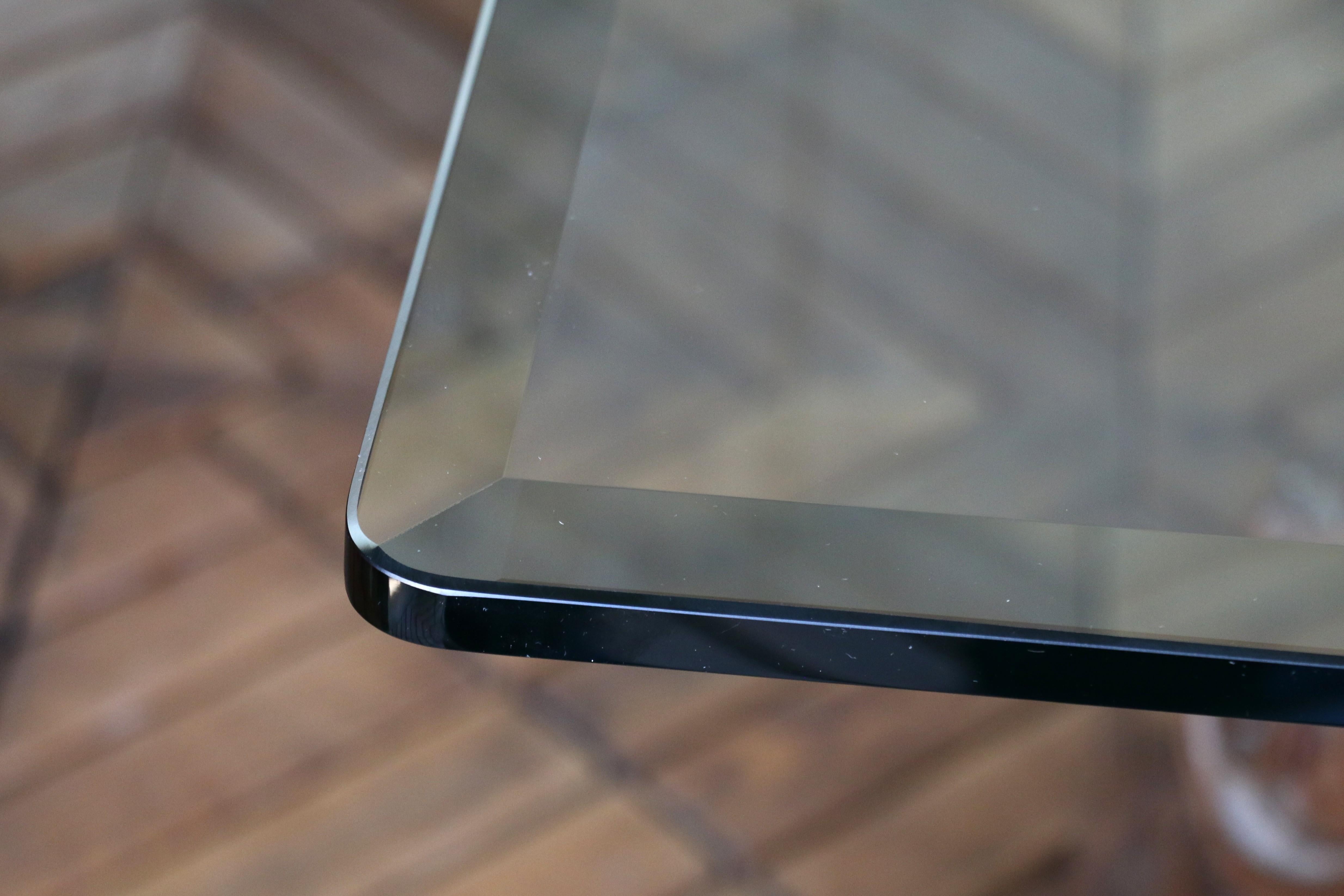 Mesa de Comedor con Tapa de Cristal de Estilo Barroco y Base de Madera Tallada - Italiana en venta 6