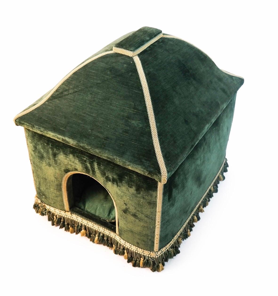 Baroque Style Green Upholstered Dog House, French, 20th Century For Sale 1