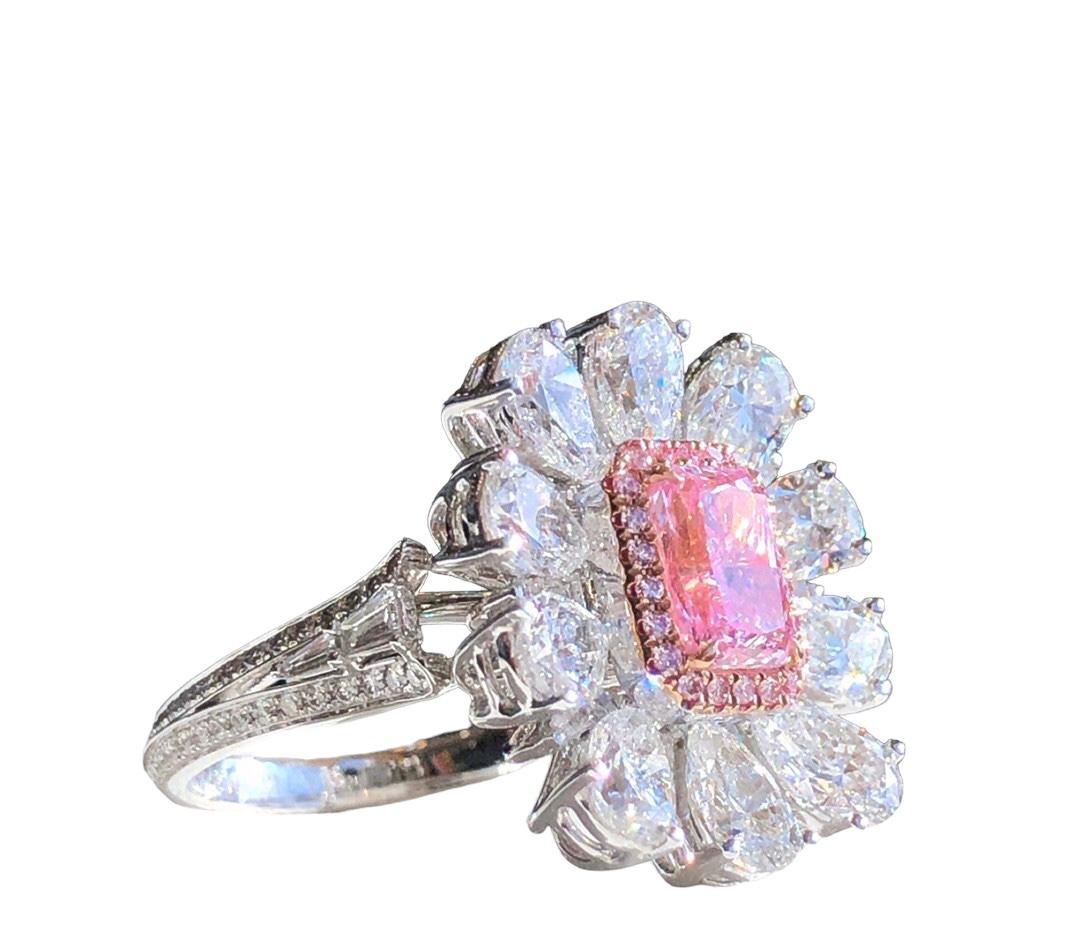 Baroque Style Halo Ring in 1 Carat Radiant Cut GIA Certified Rose Diamond In New Condition For Sale In PARIS, FR