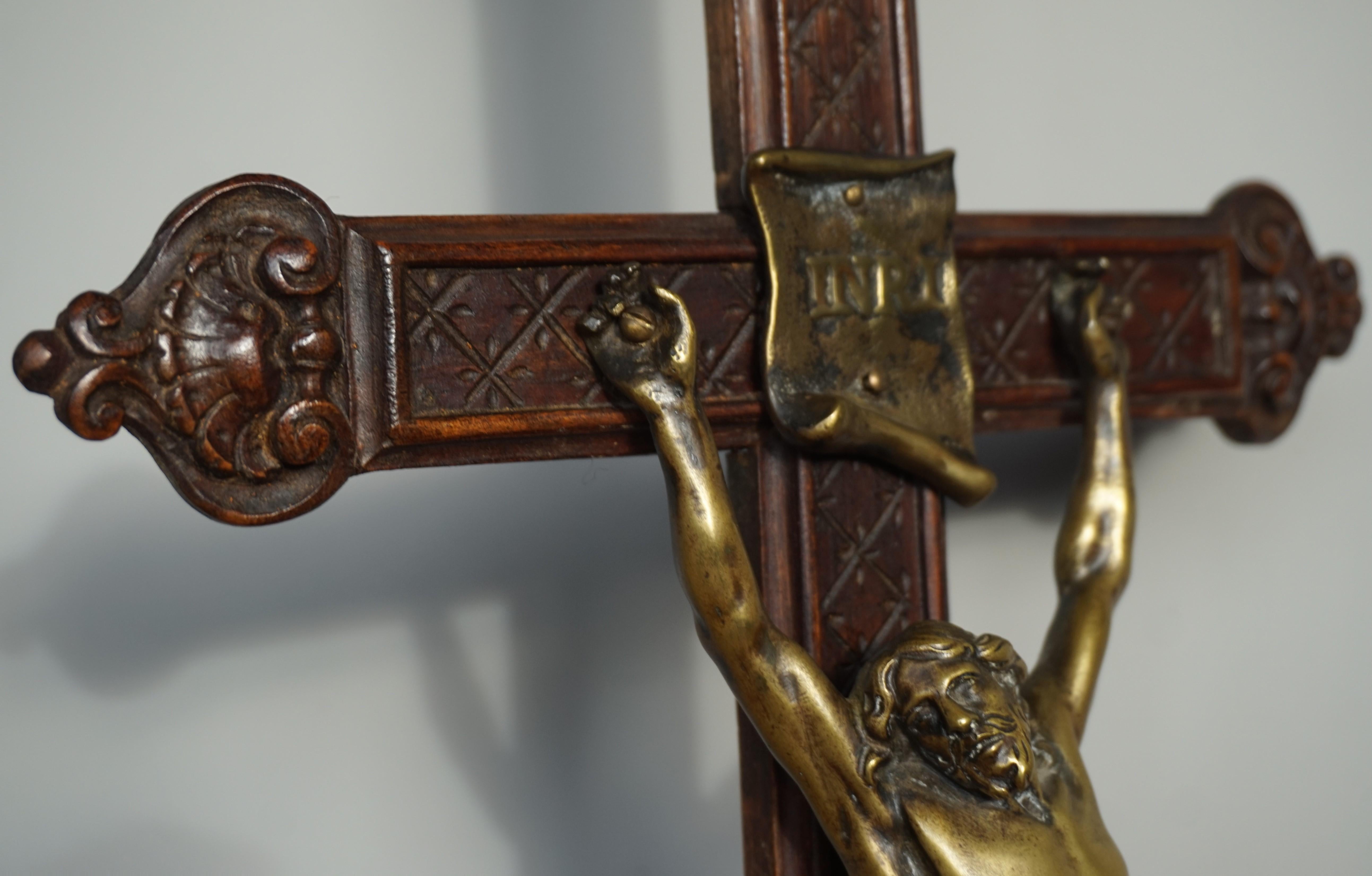 Baroque Style Hand Carved Wooden Crucifix with Stunning Bronze Corpus of Christ For Sale 3