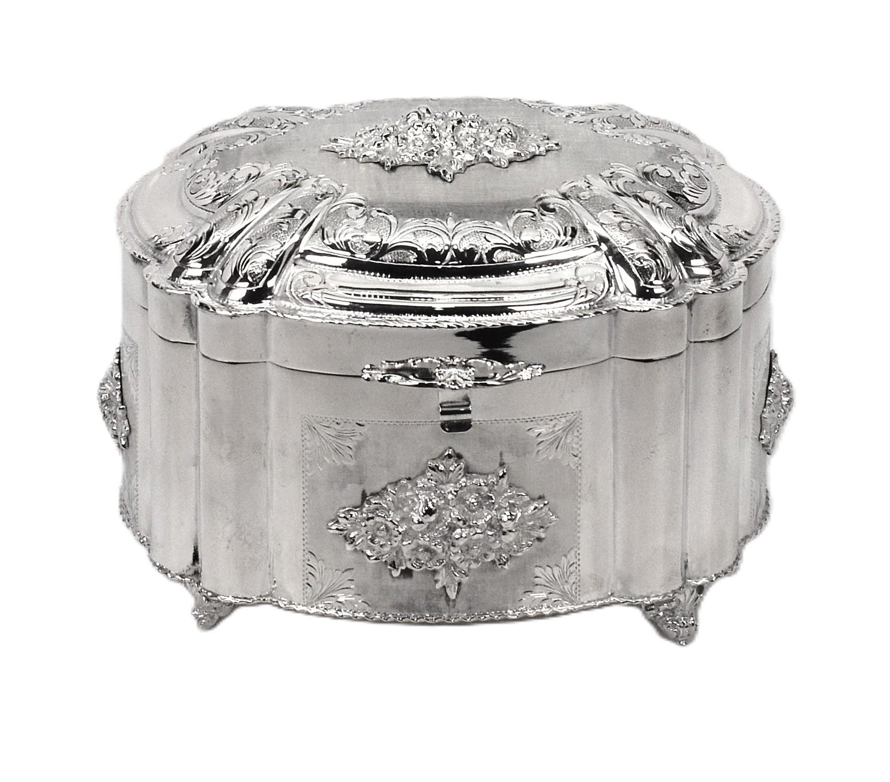 Joyero de plata italiano Lavor de estilo barroco en venta 3