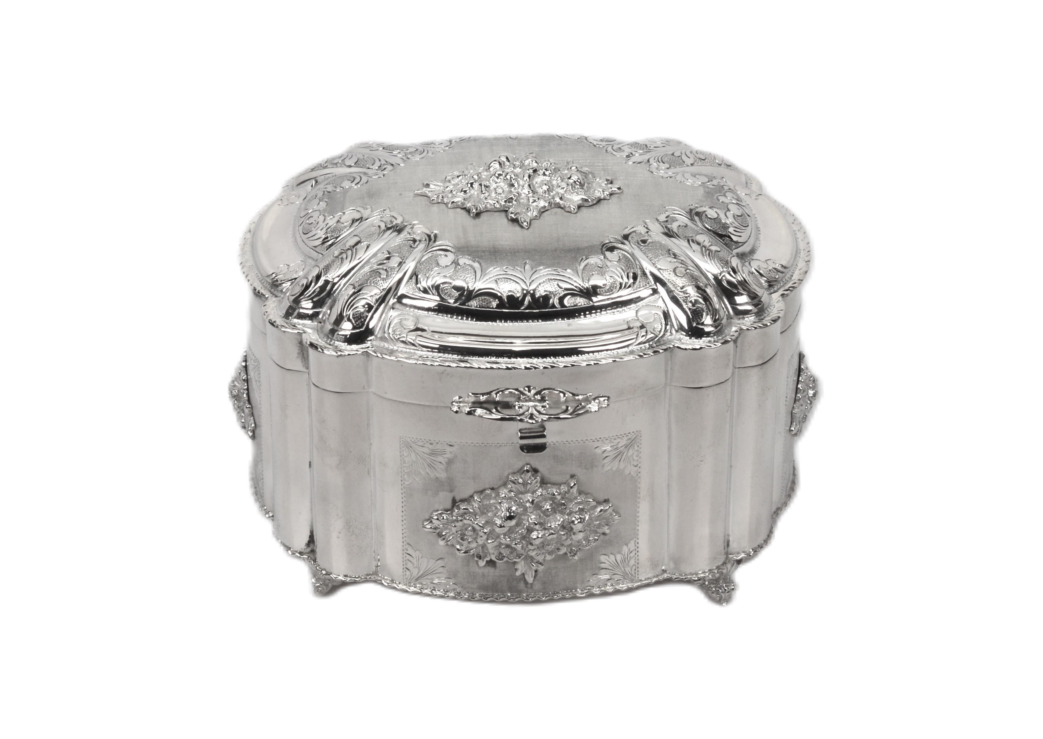 Joyero de plata italiano Lavor de estilo barroco en venta 4